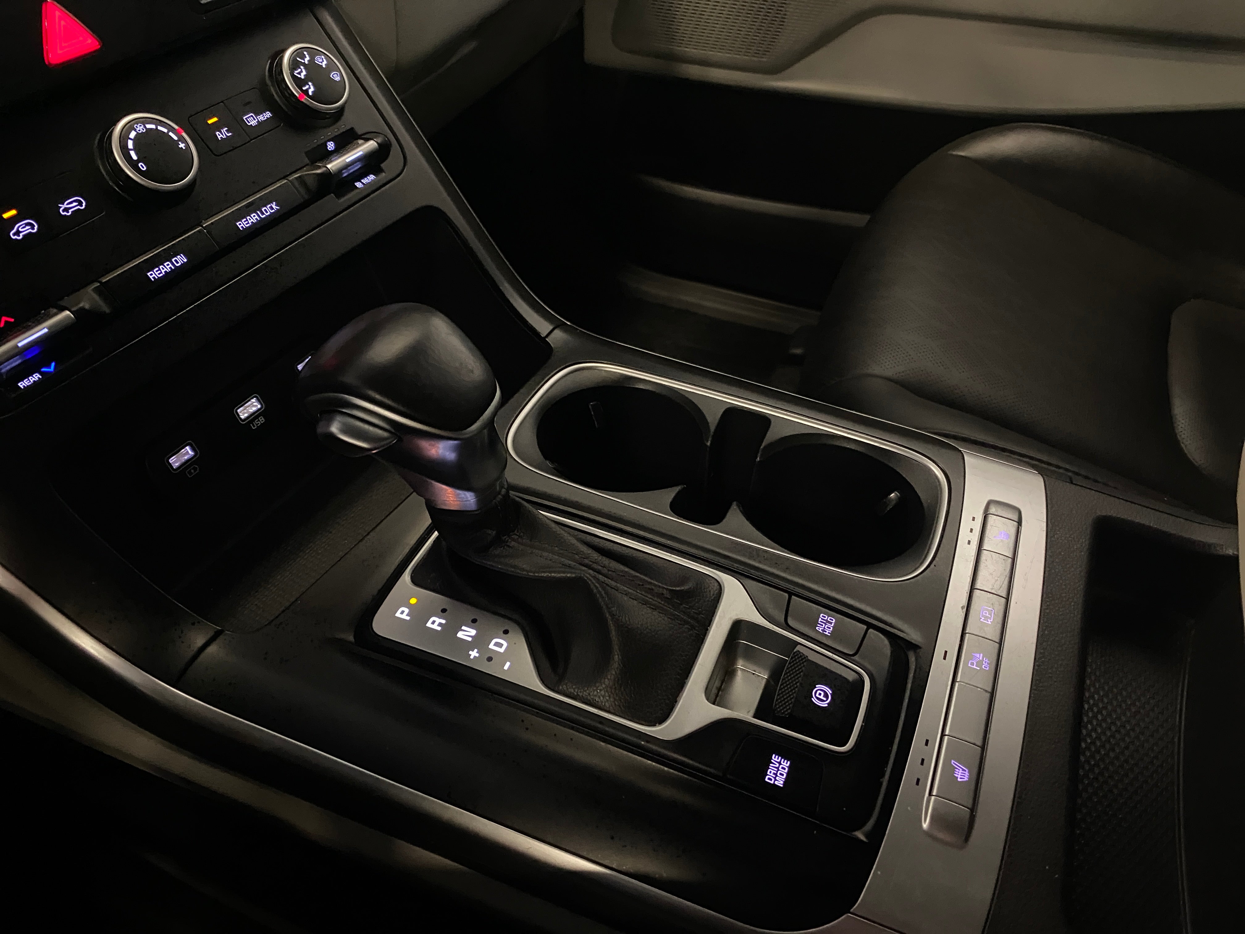 2023 Kia Carnival LX Seat Pkg