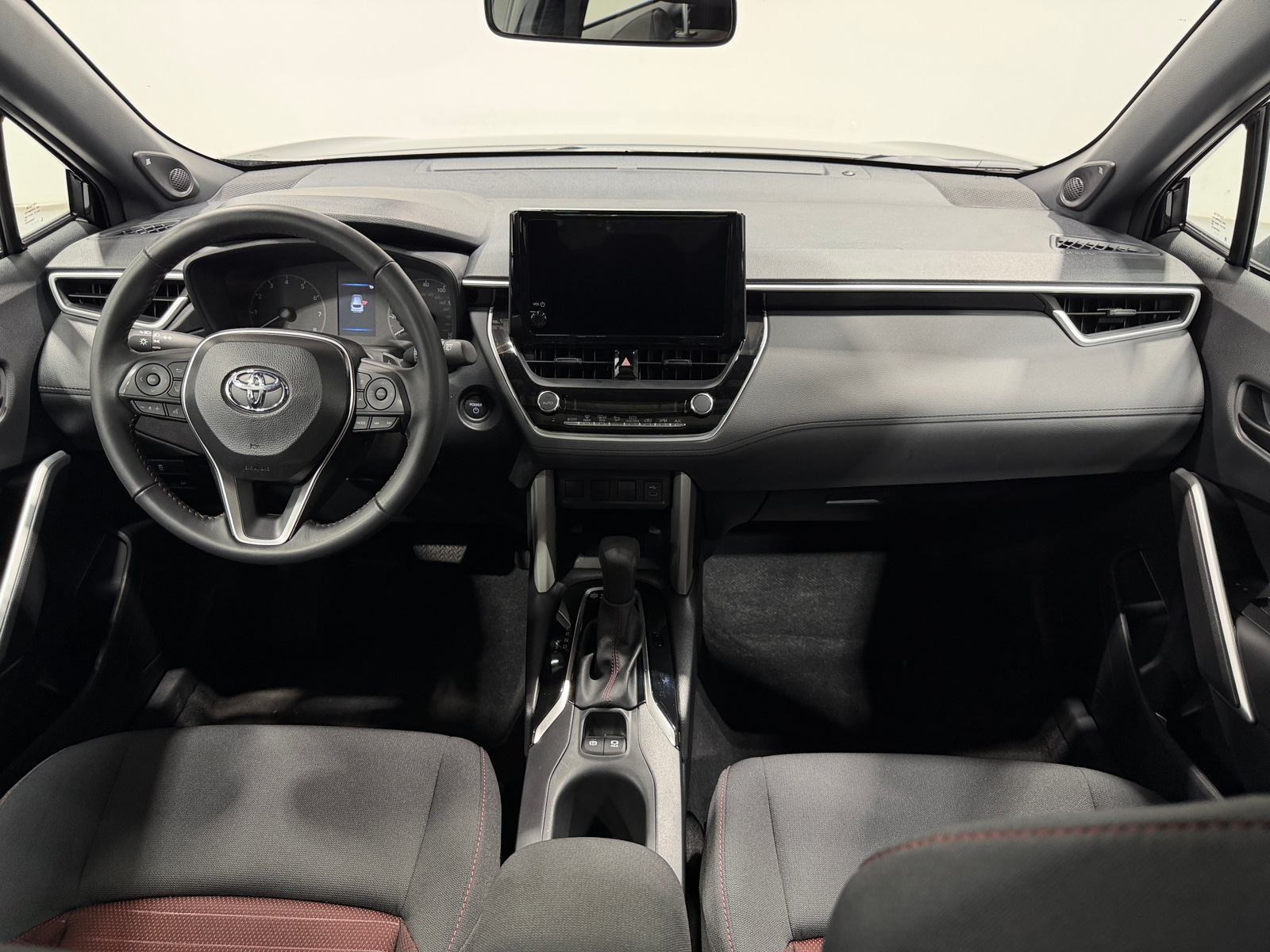Thumbnail: 2025 Toyota Corolla Cross - 3