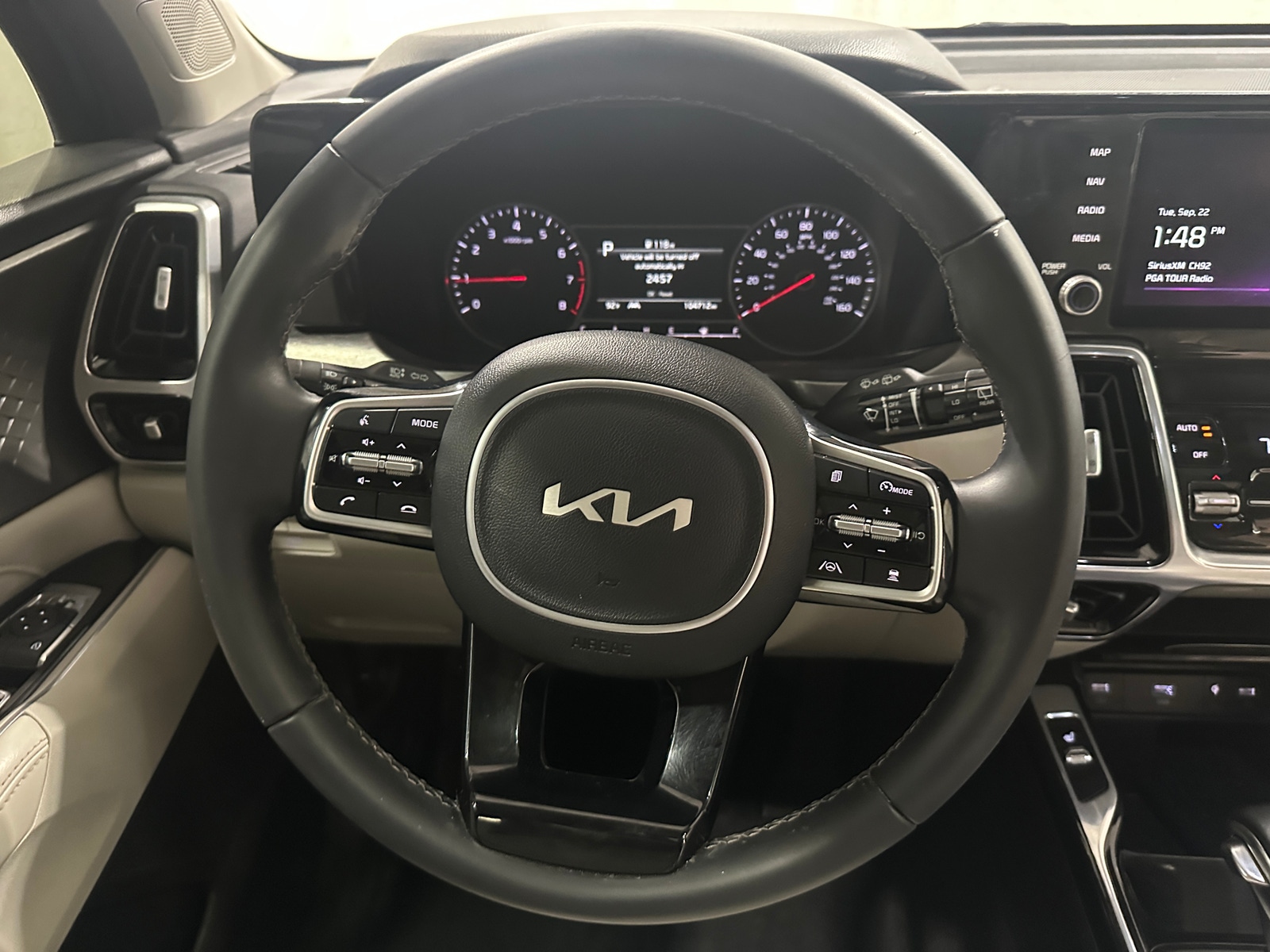 Thumbnail: 2022 Kia Sorento - 4