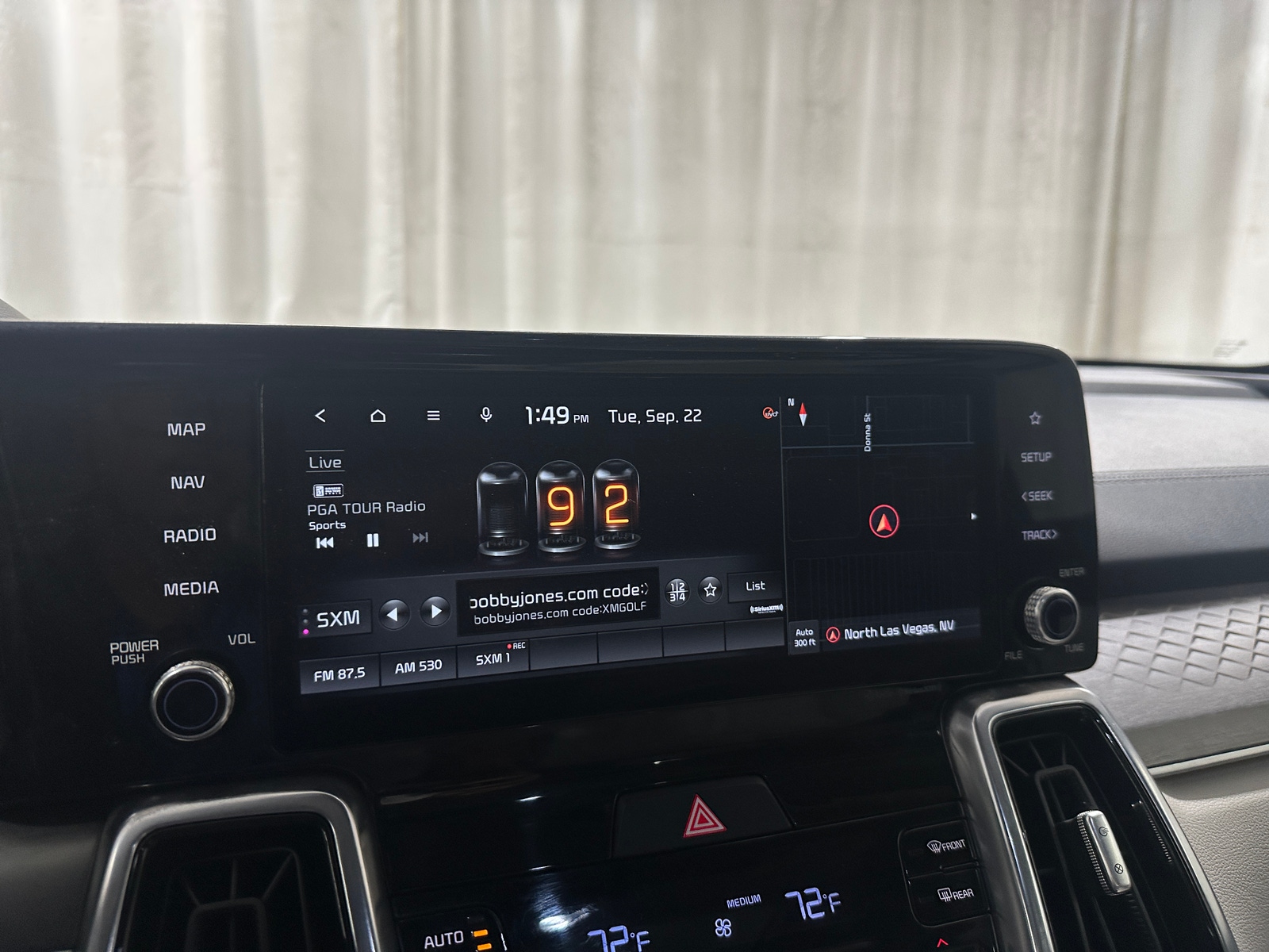 Thumbnail: 2022 Kia Sorento - 3