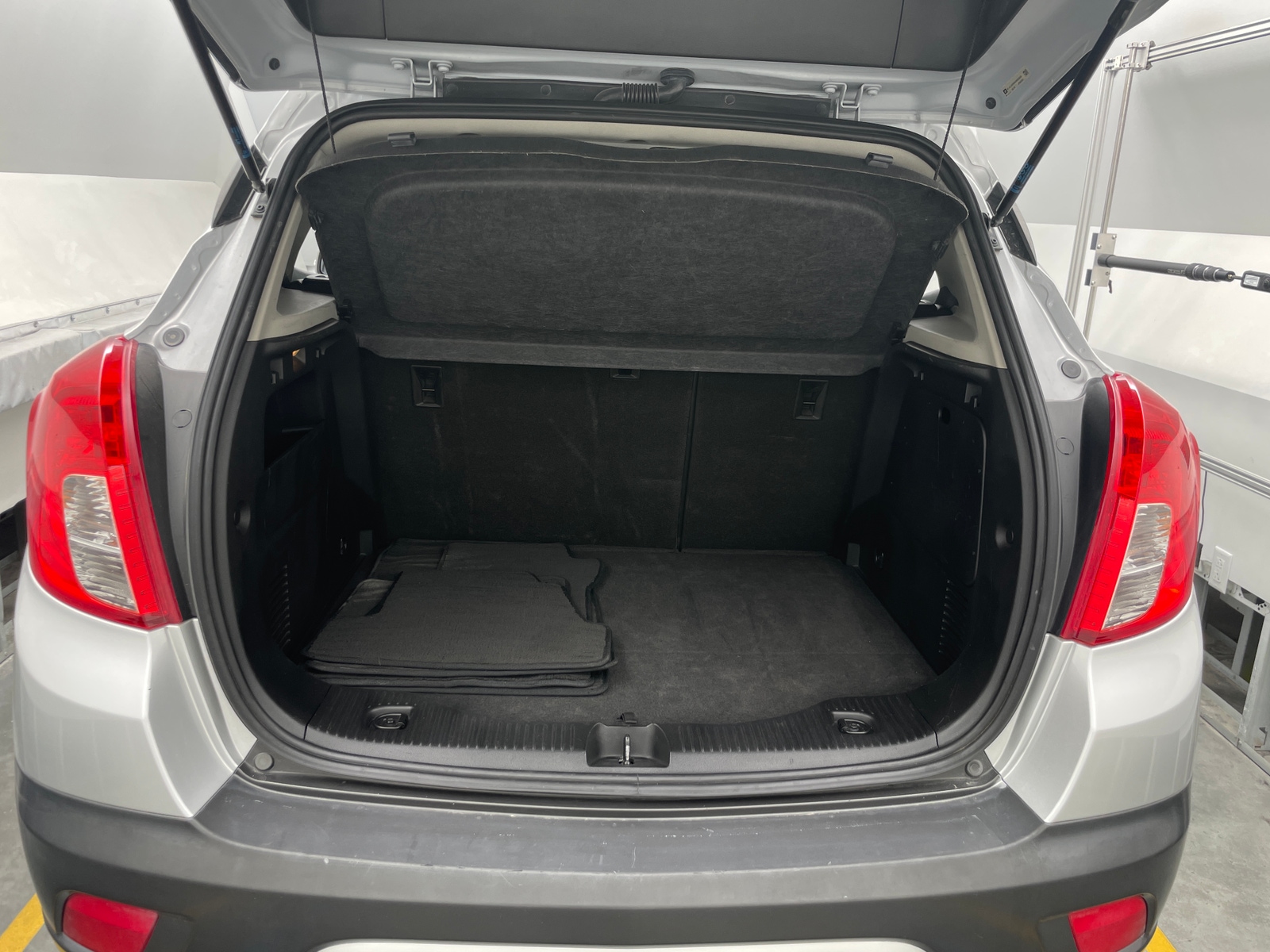 Thumbnail: 2016 Buick Encore - 6