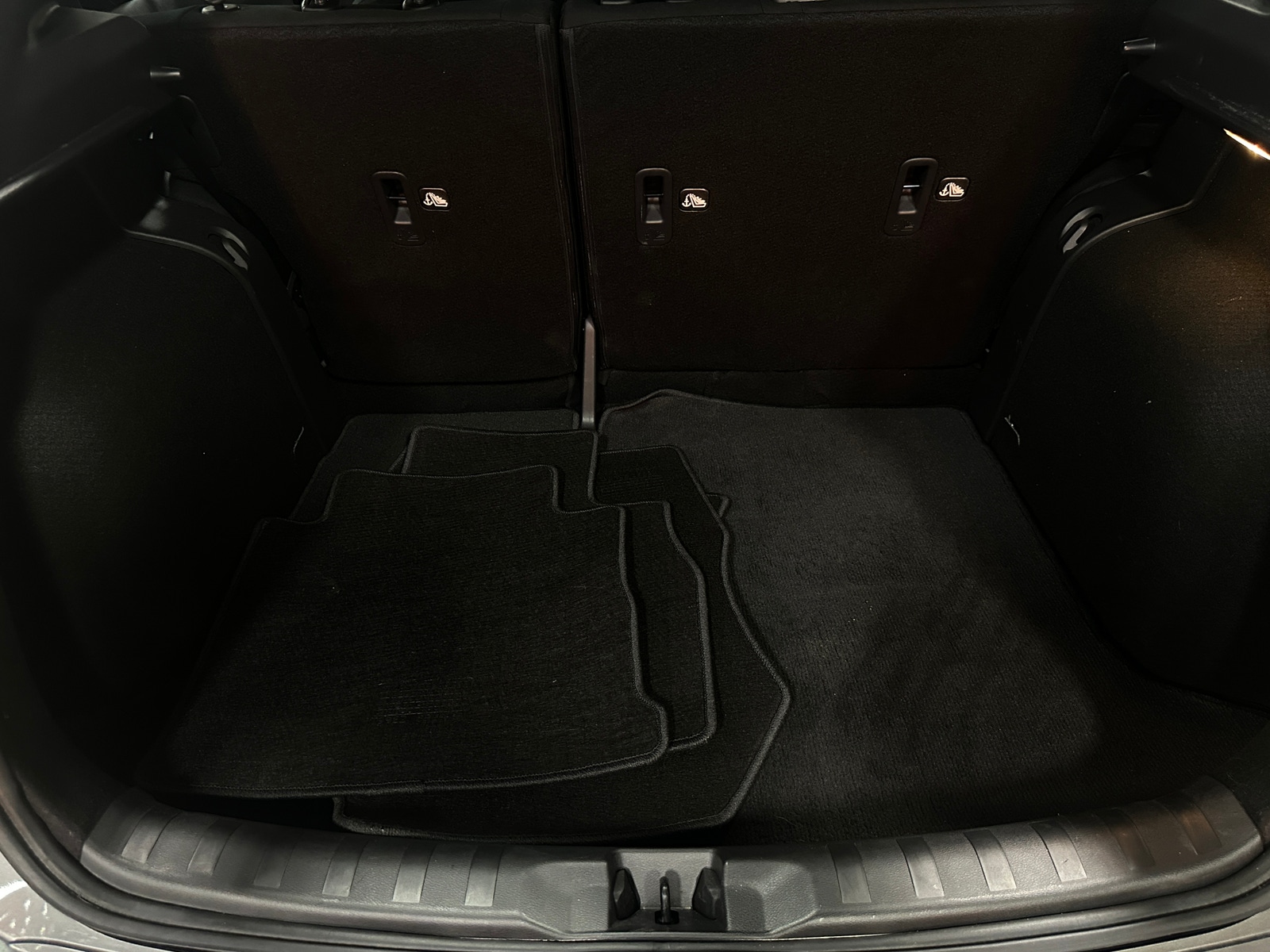 Thumbnail: 2025 Nissan Kicks - 7
