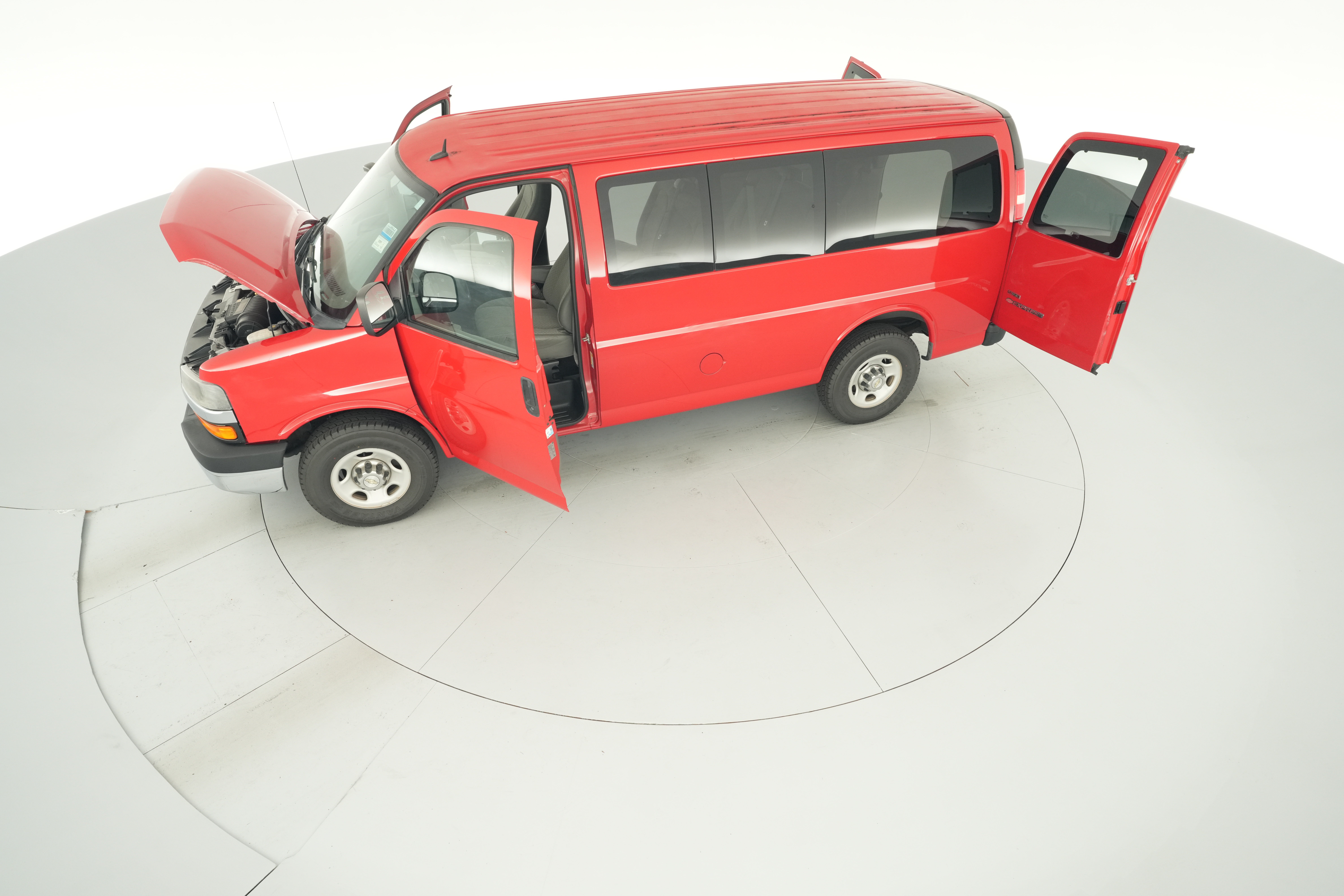 2011 Chevrolet Express LS - Photo 39