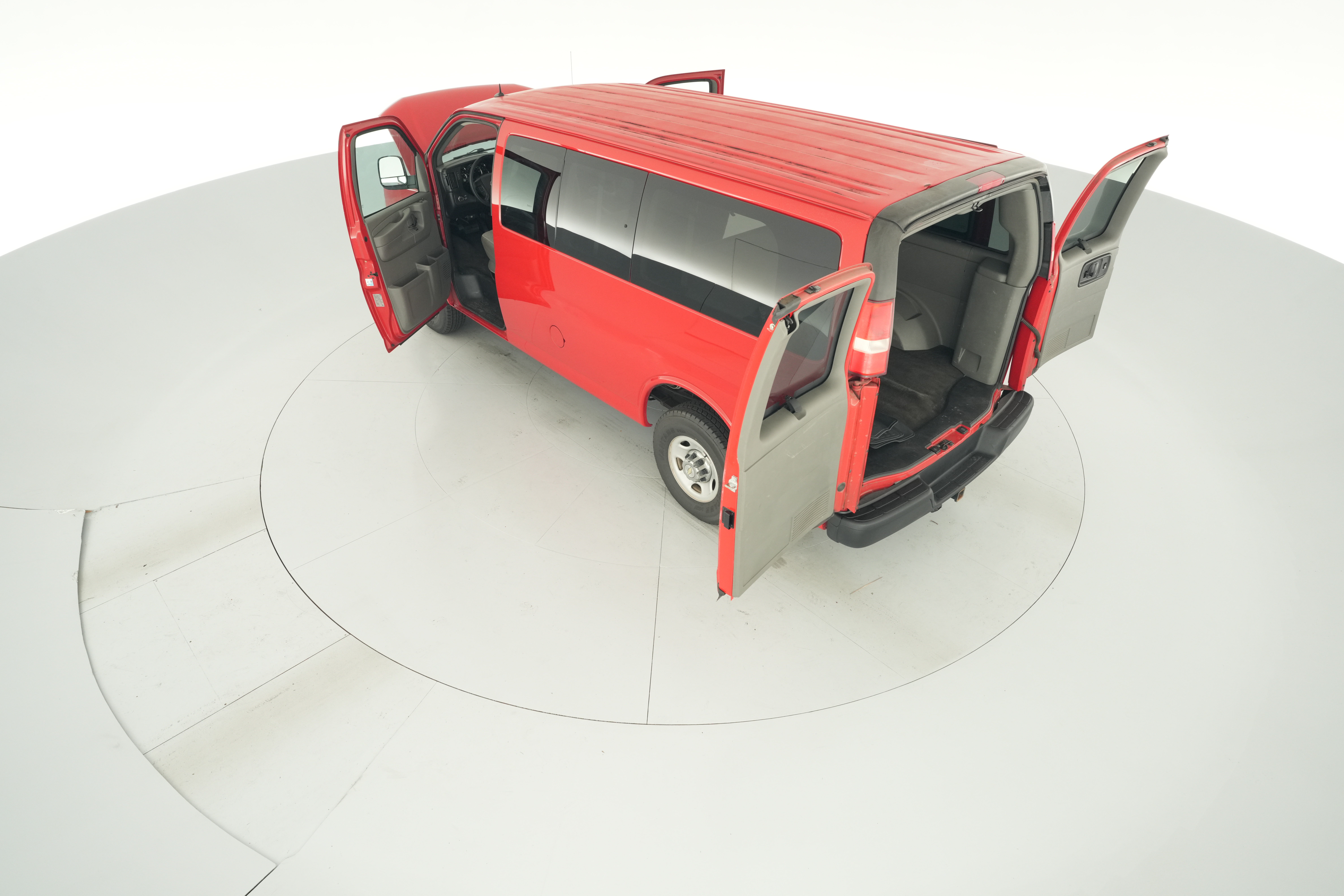 2011 Chevrolet Express LS - Photo 42
