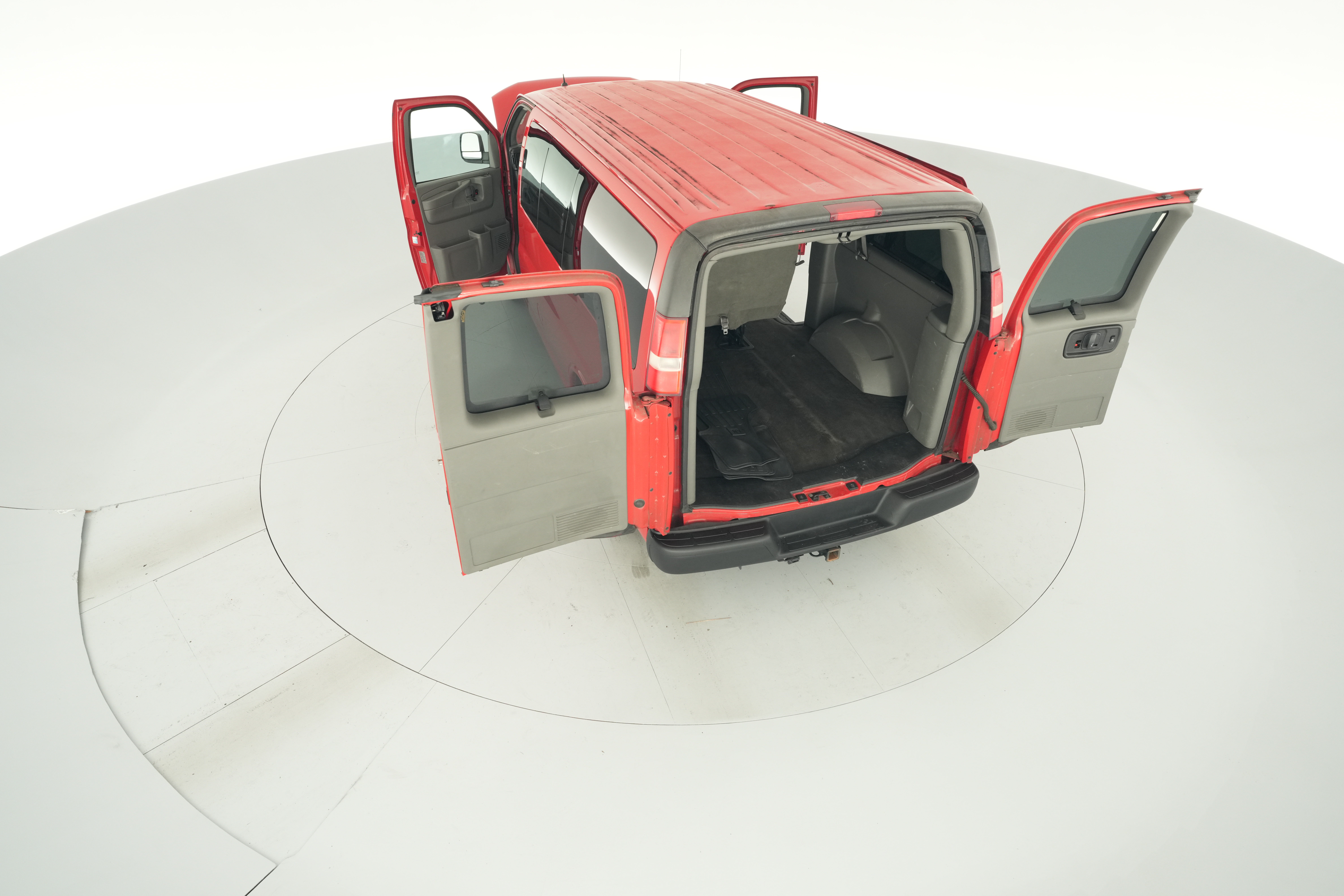 2011 Chevrolet Express LS - Photo 43