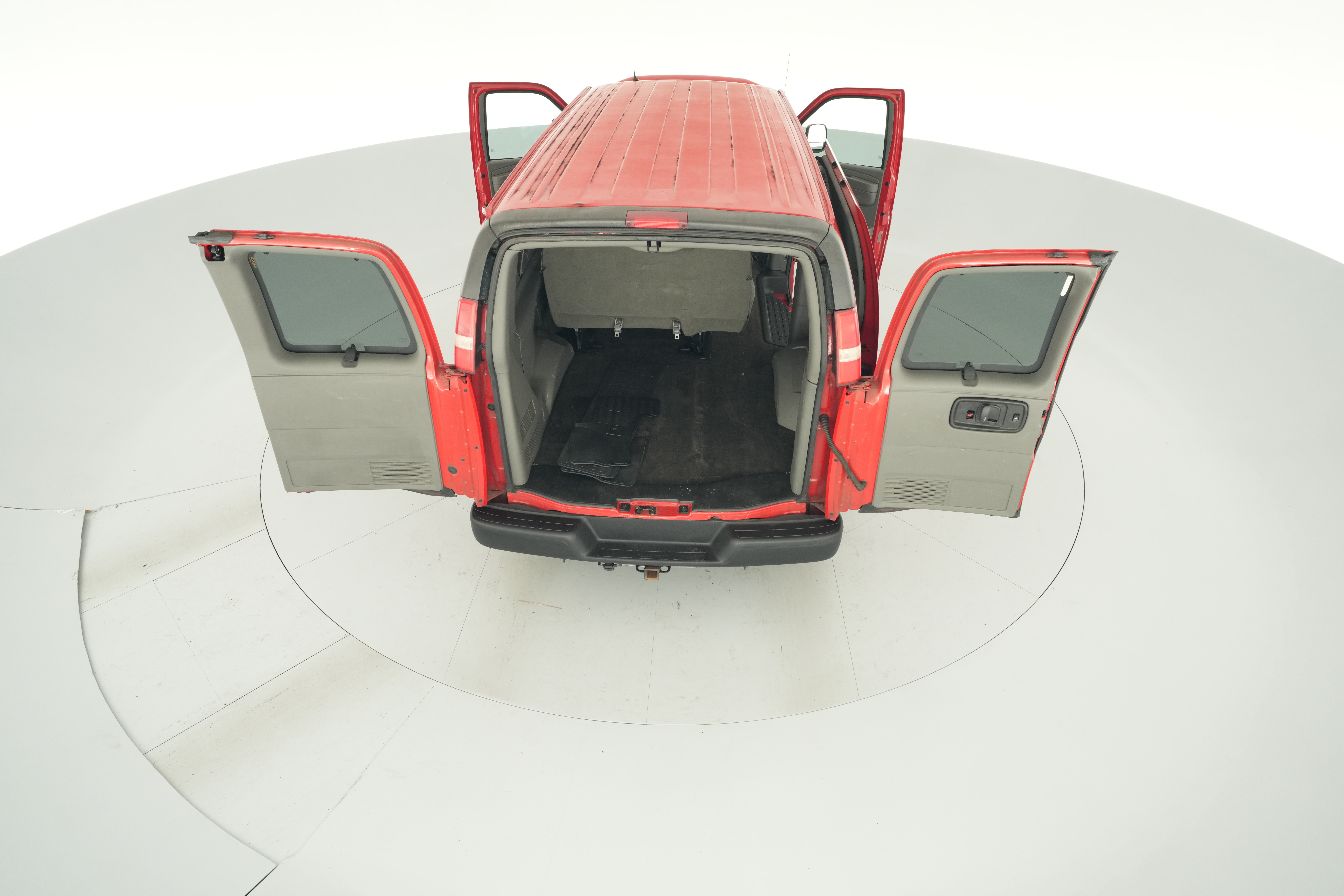 2011 Chevrolet Express LS - Photo 44