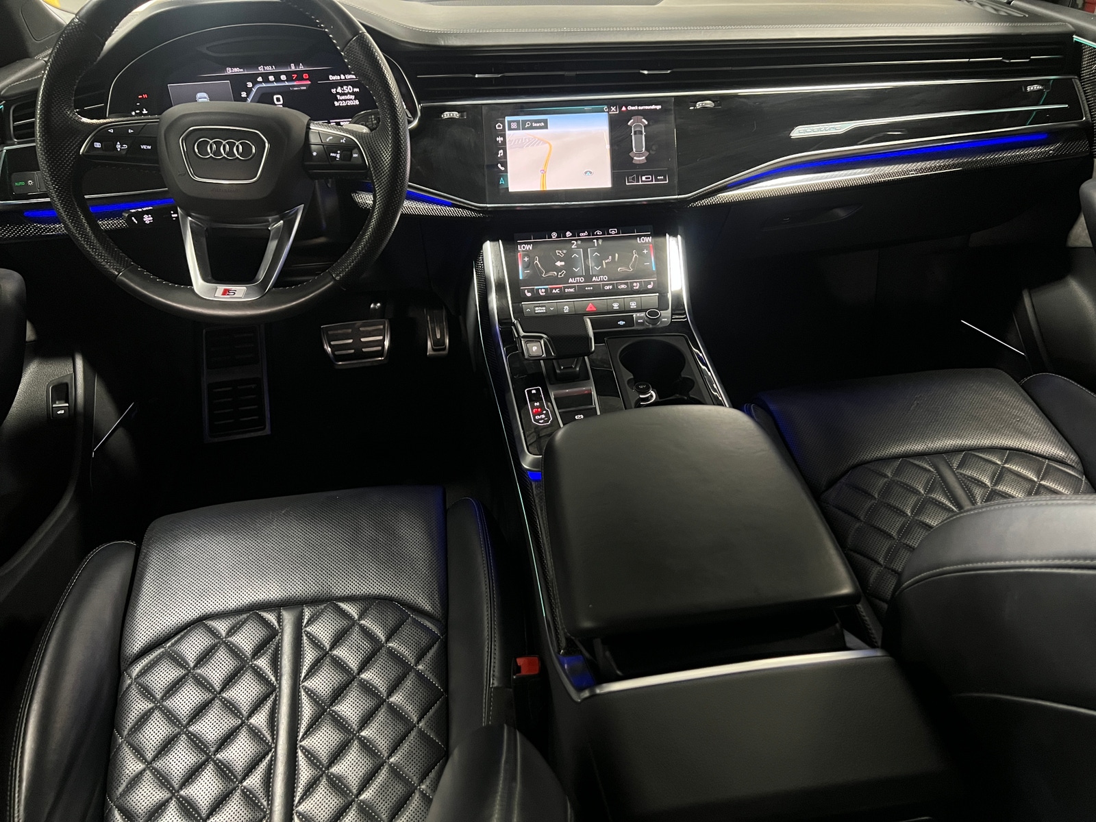 Thumbnail: 2020 Audi SQ7 - 3