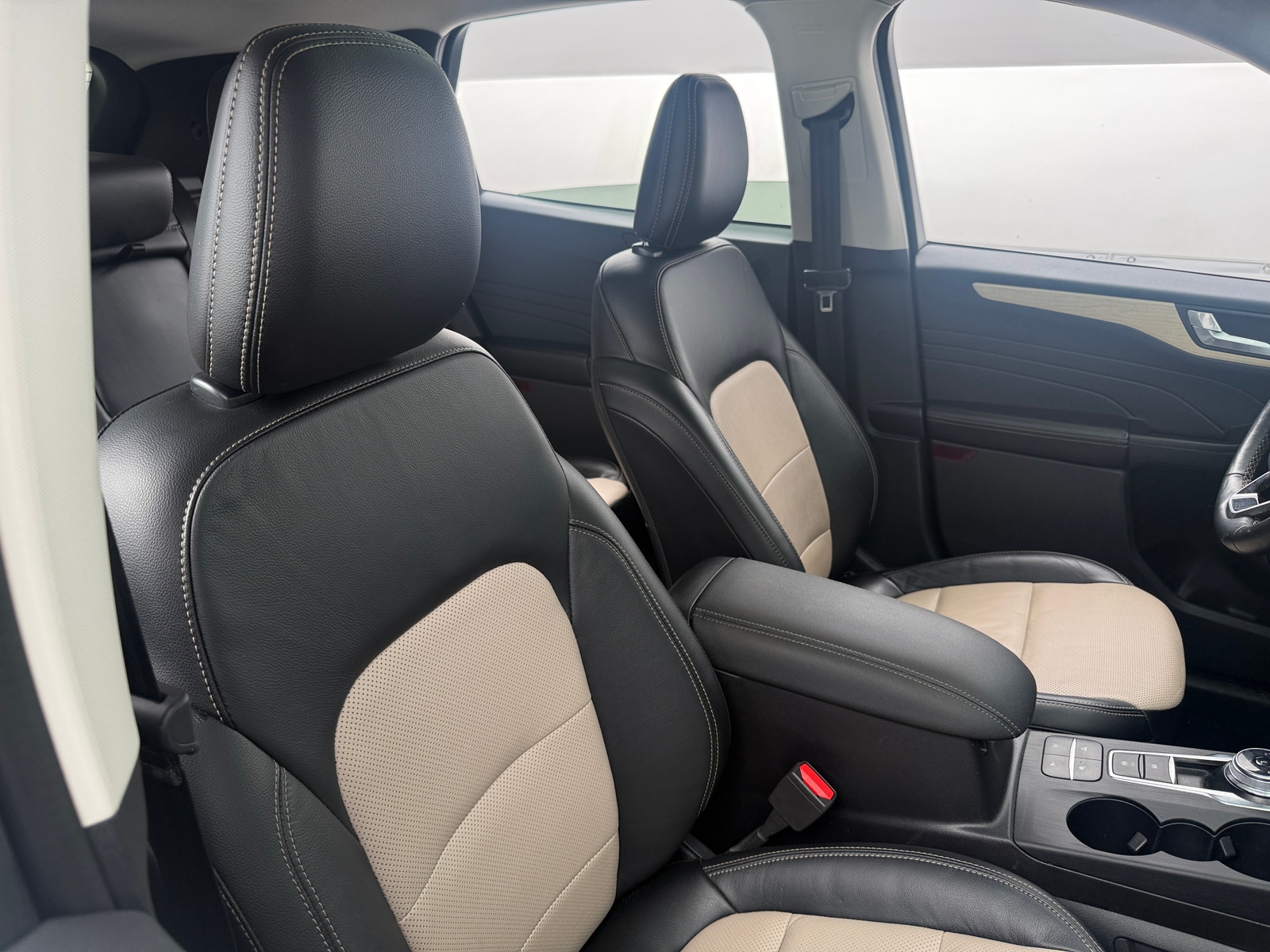 Thumbnail: 2021 Ford Escape - 2