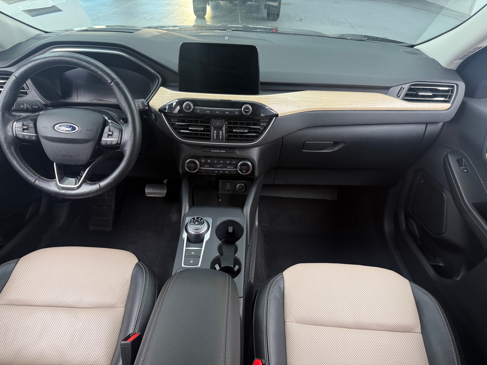 Thumbnail: 2021 Ford Escape - 3