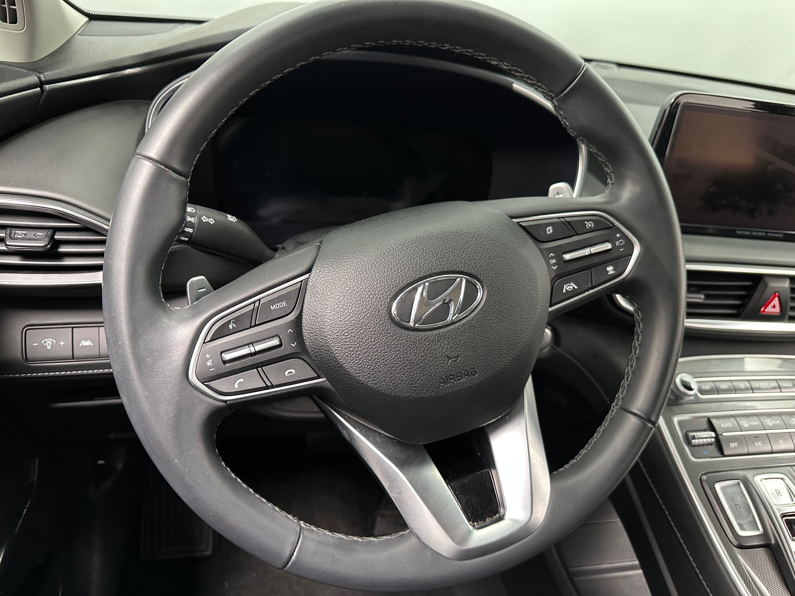 Thumbnail: 2023 Hyundai Santa Fe - 4