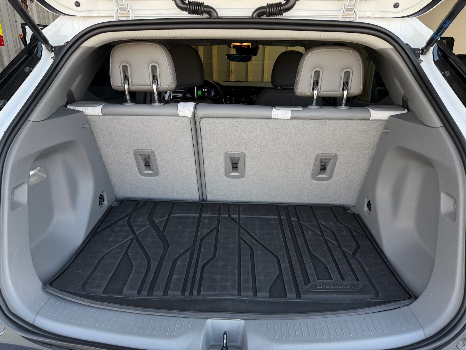 Thumbnail: 2023 Chevrolet Bolt EUV - 6