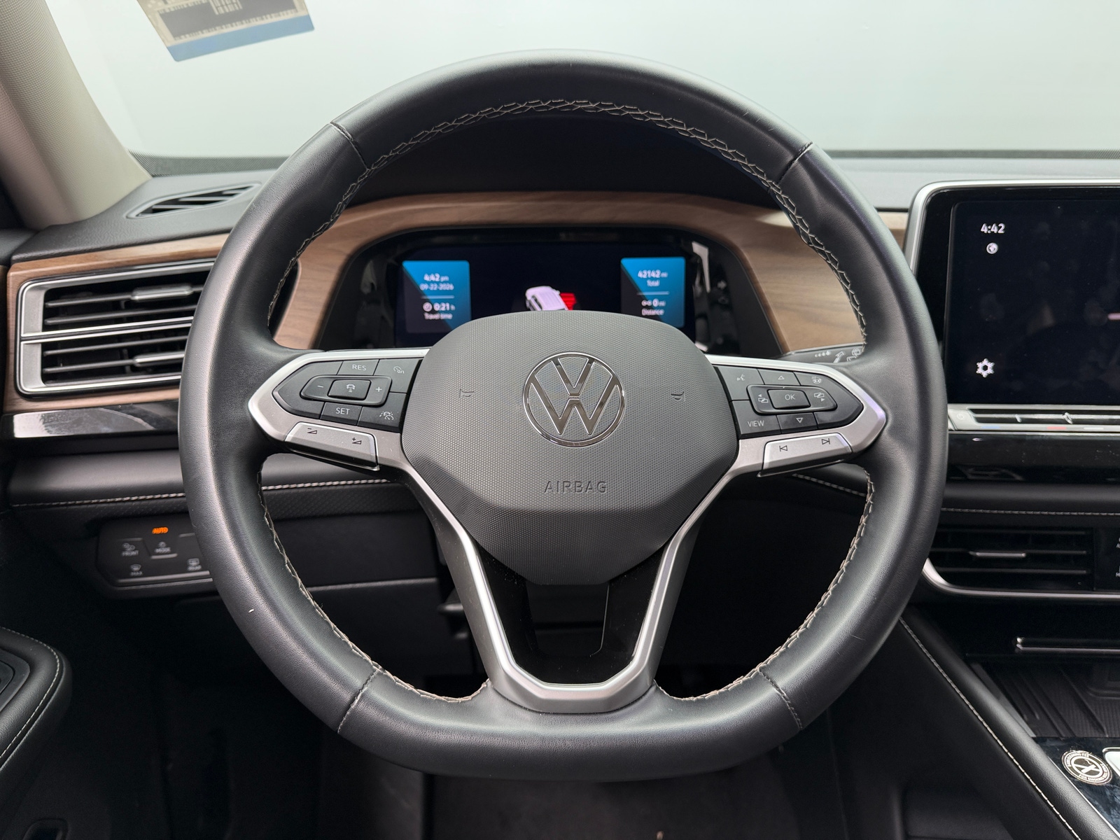 Thumbnail: 2025 Volkswagen Atlas - 5