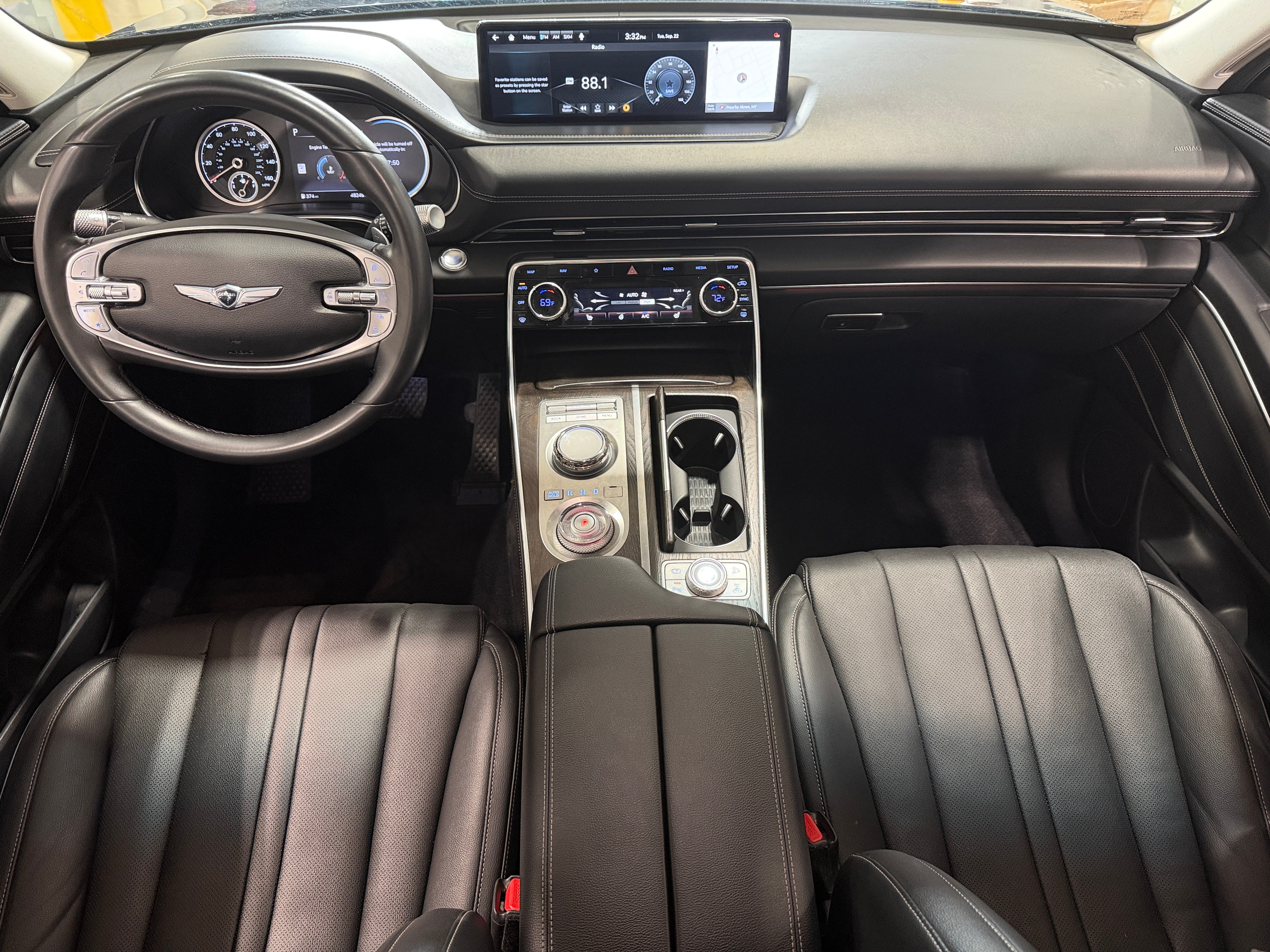 2024 GENESIS GV80 Standard