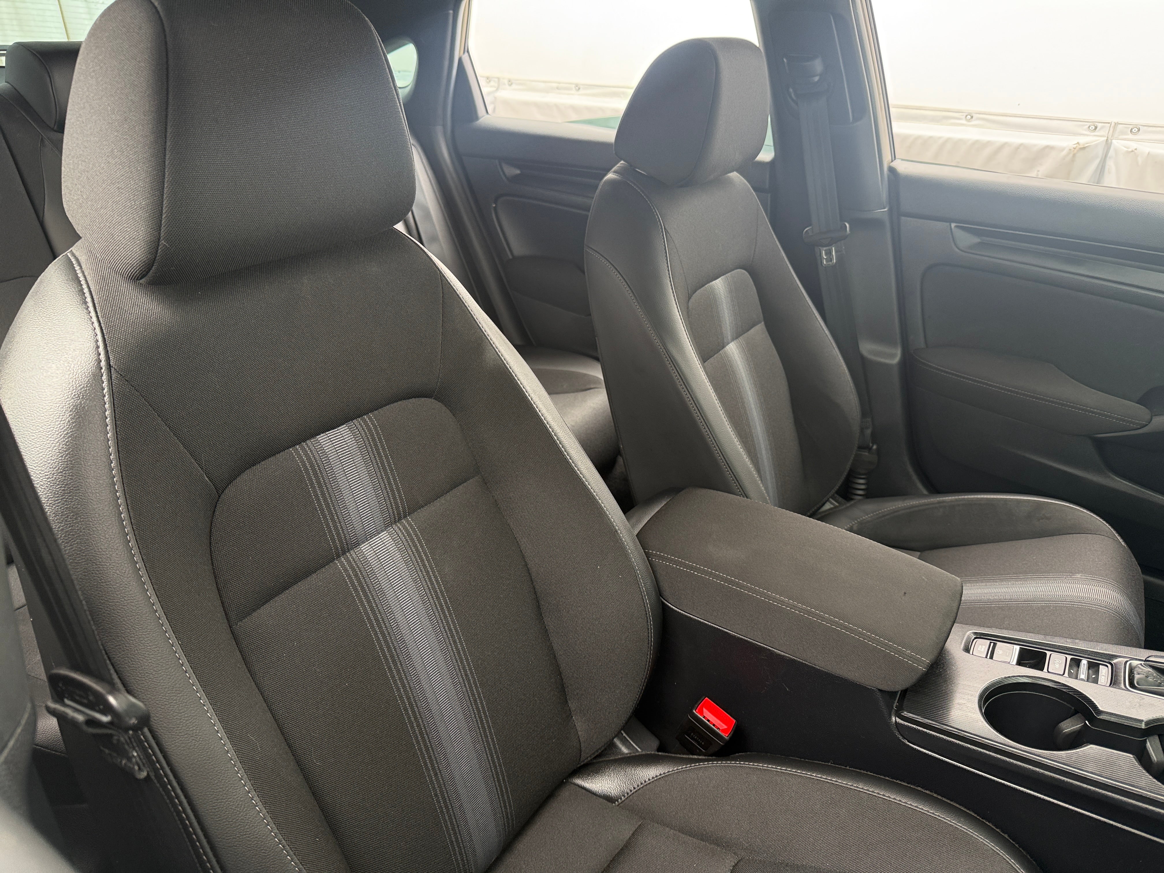 2026 Honda Civic Hatchback Sport - Photo 4