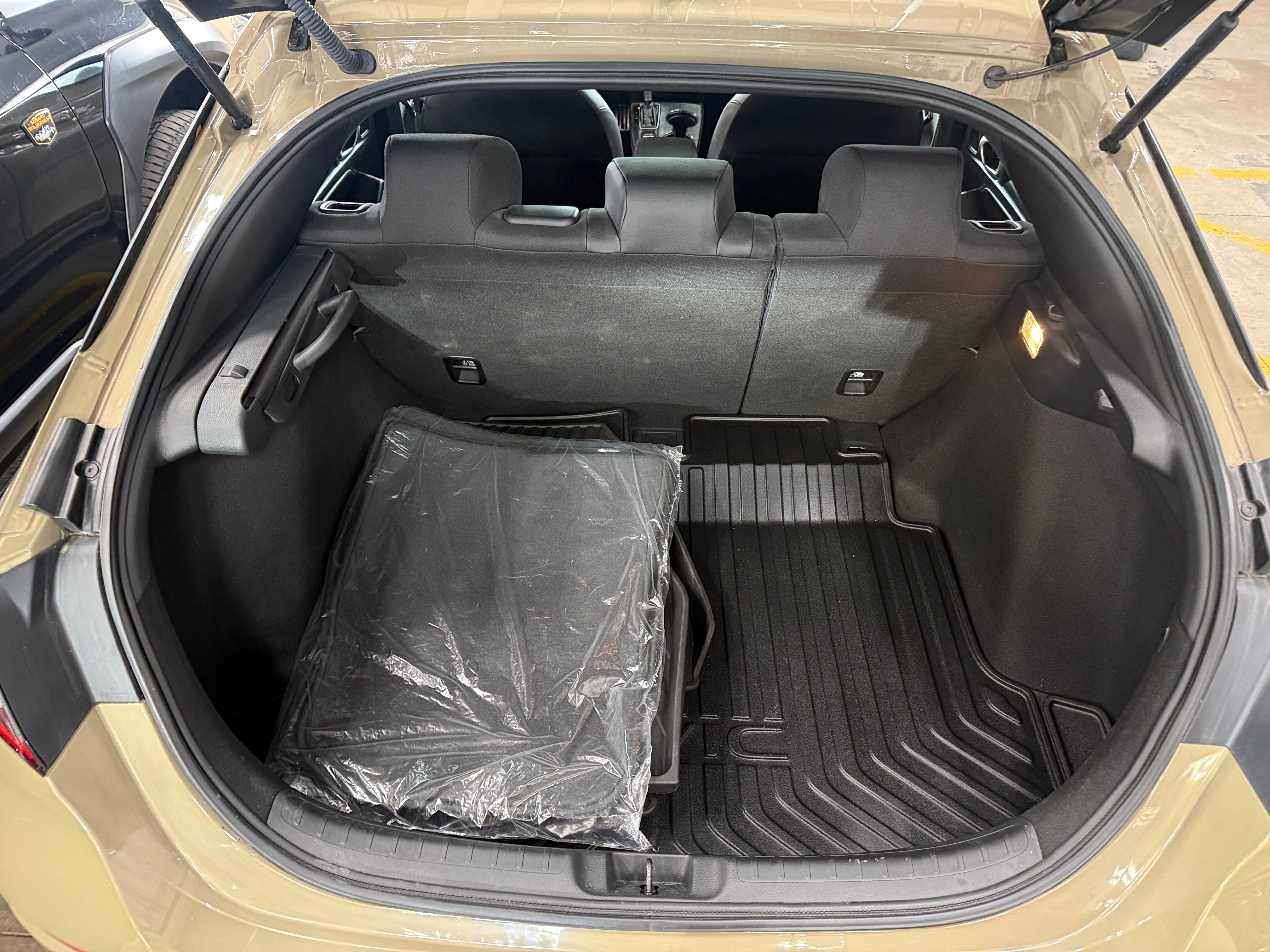 2026 Honda Civic Hatchback Sport - Photo 9