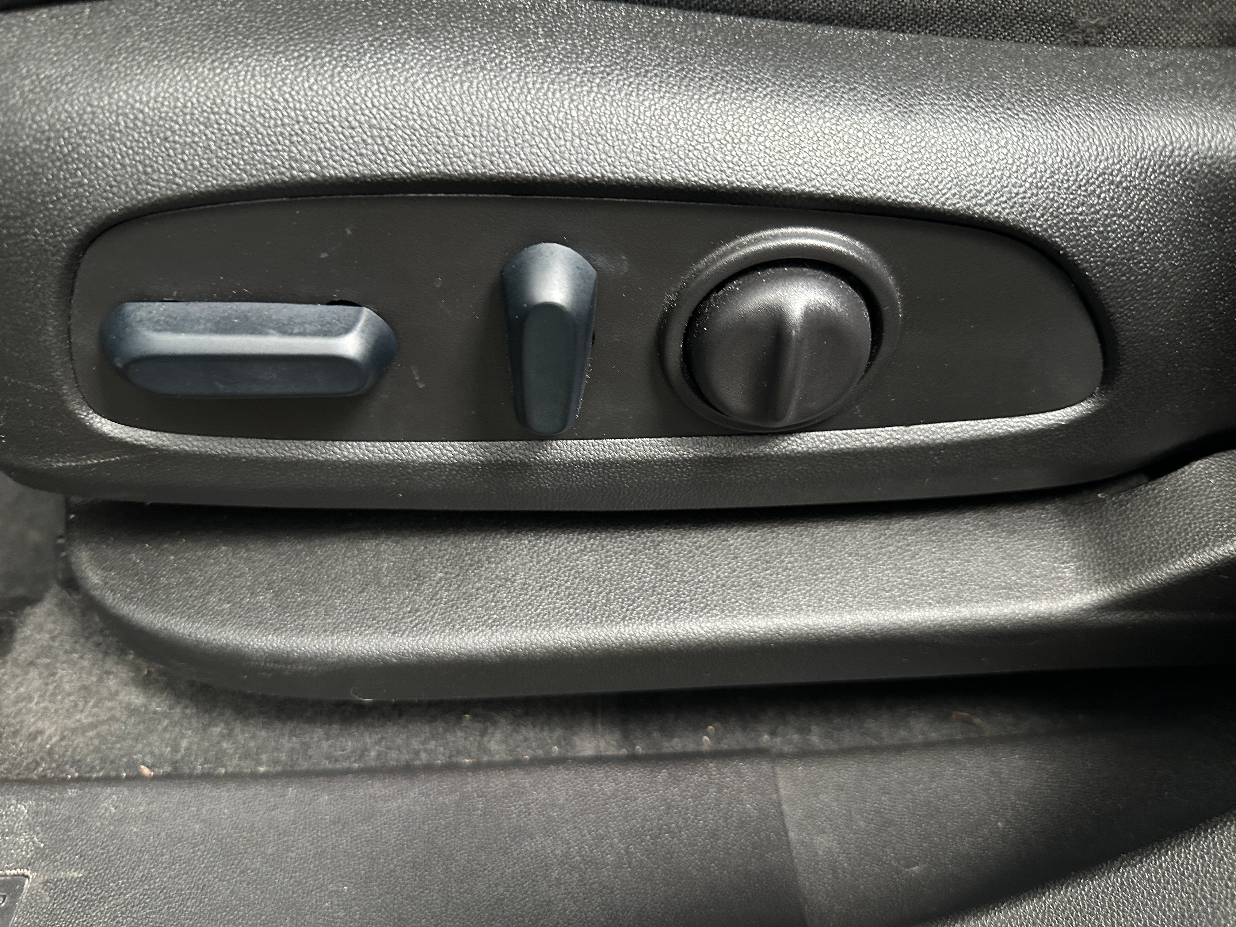 2024 Chevrolet Equinox LT - Photo 10