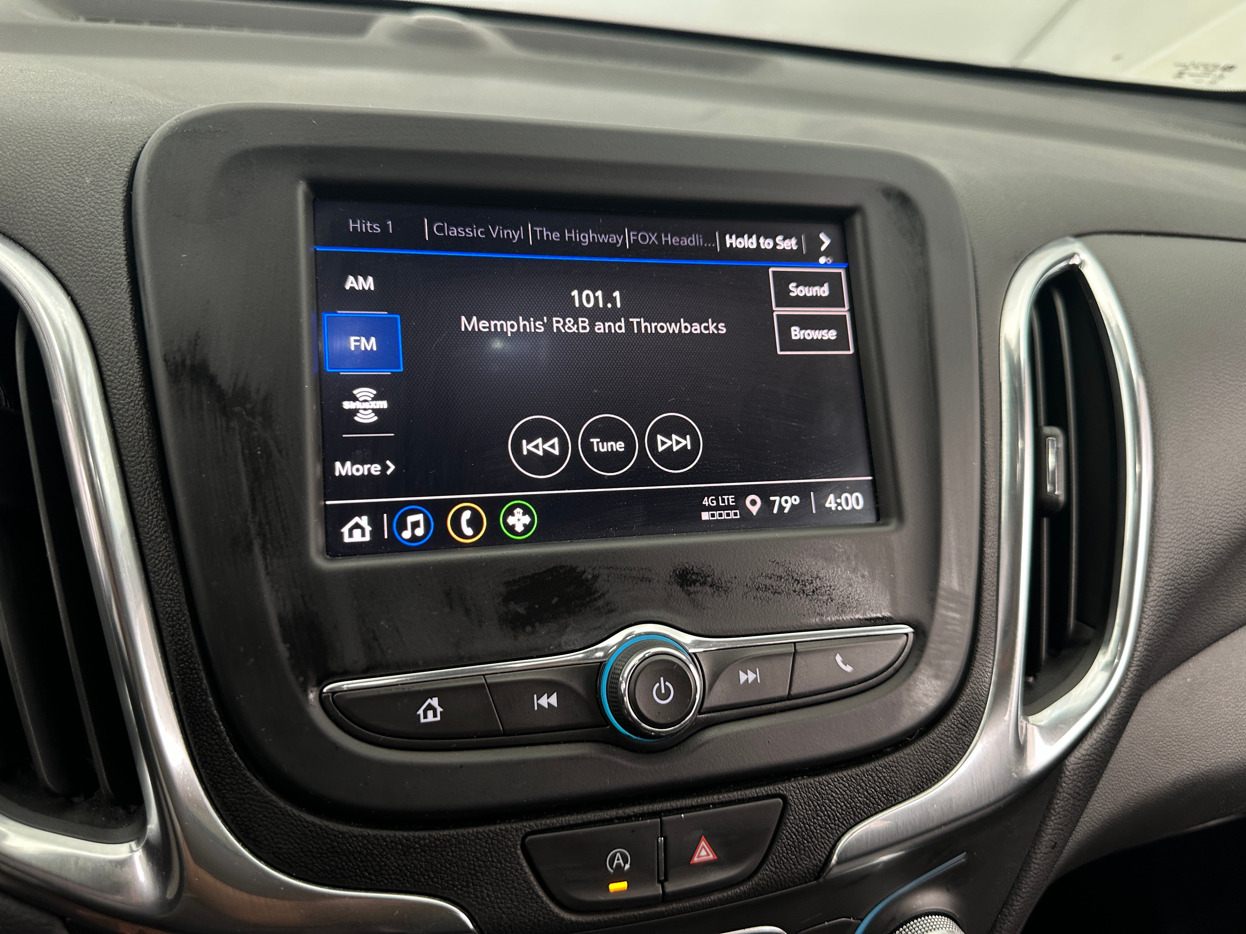 2024 Chevrolet Equinox LT - Photo 17