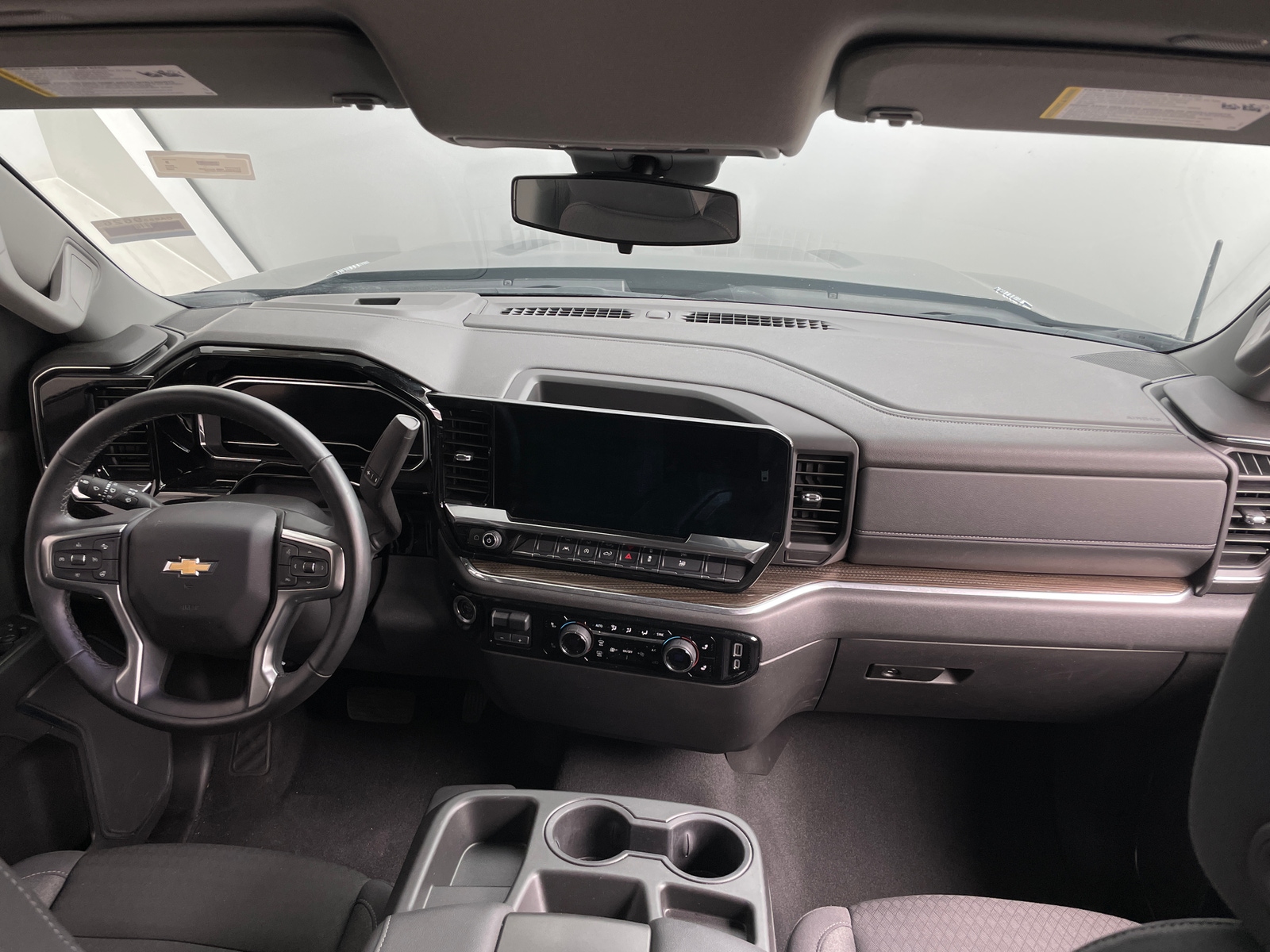 Thumbnail: 2025 Chevrolet Silverado 1500 - 3