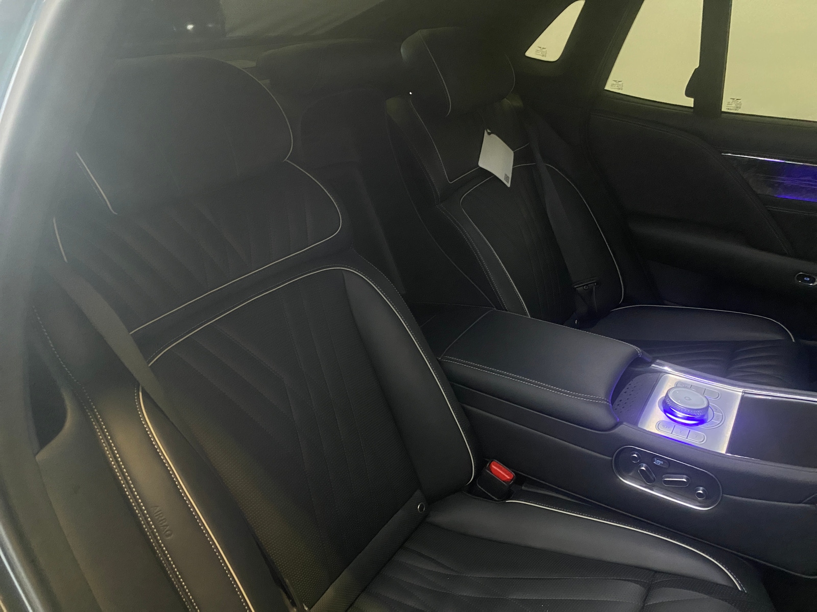 Thumbnail: 2023 Genesis G90 - 5