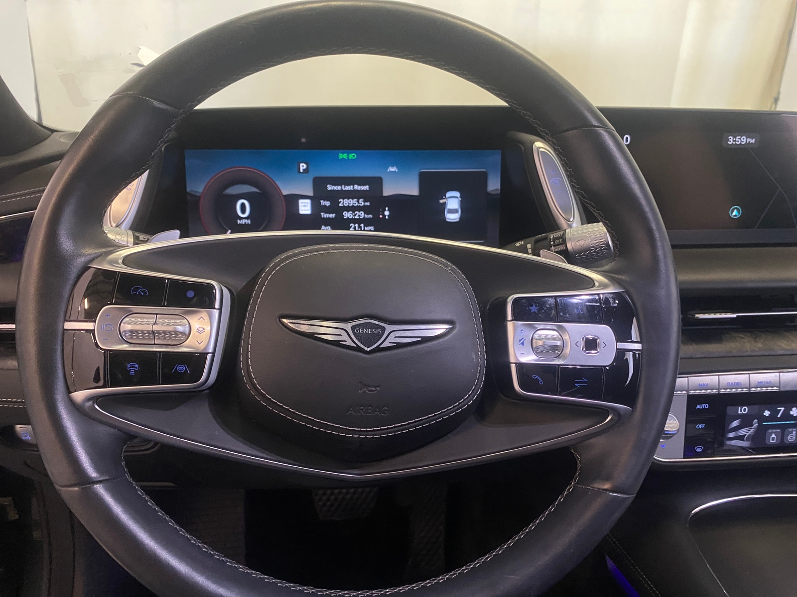 Thumbnail: 2023 Genesis G90 - 4