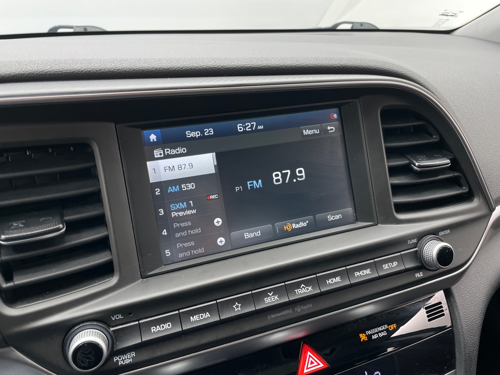 Thumbnail: 2020 Hyundai Elantra - 4