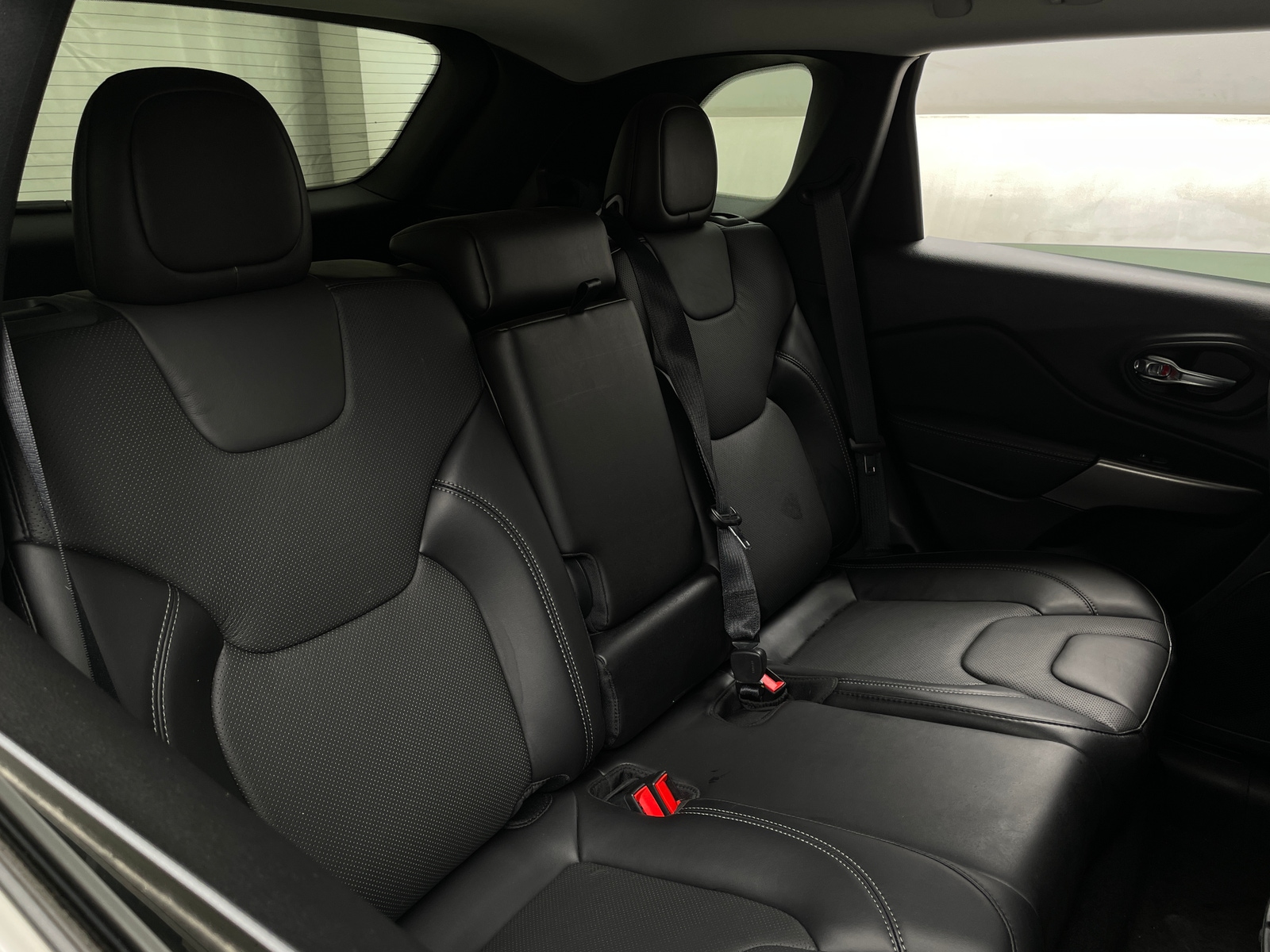 Thumbnail: 2021 Jeep Cherokee - 5