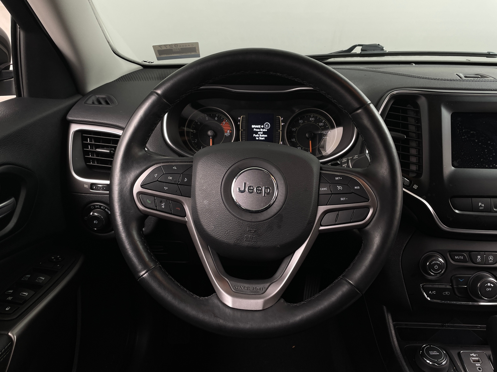 Thumbnail: 2021 Jeep Cherokee - 4