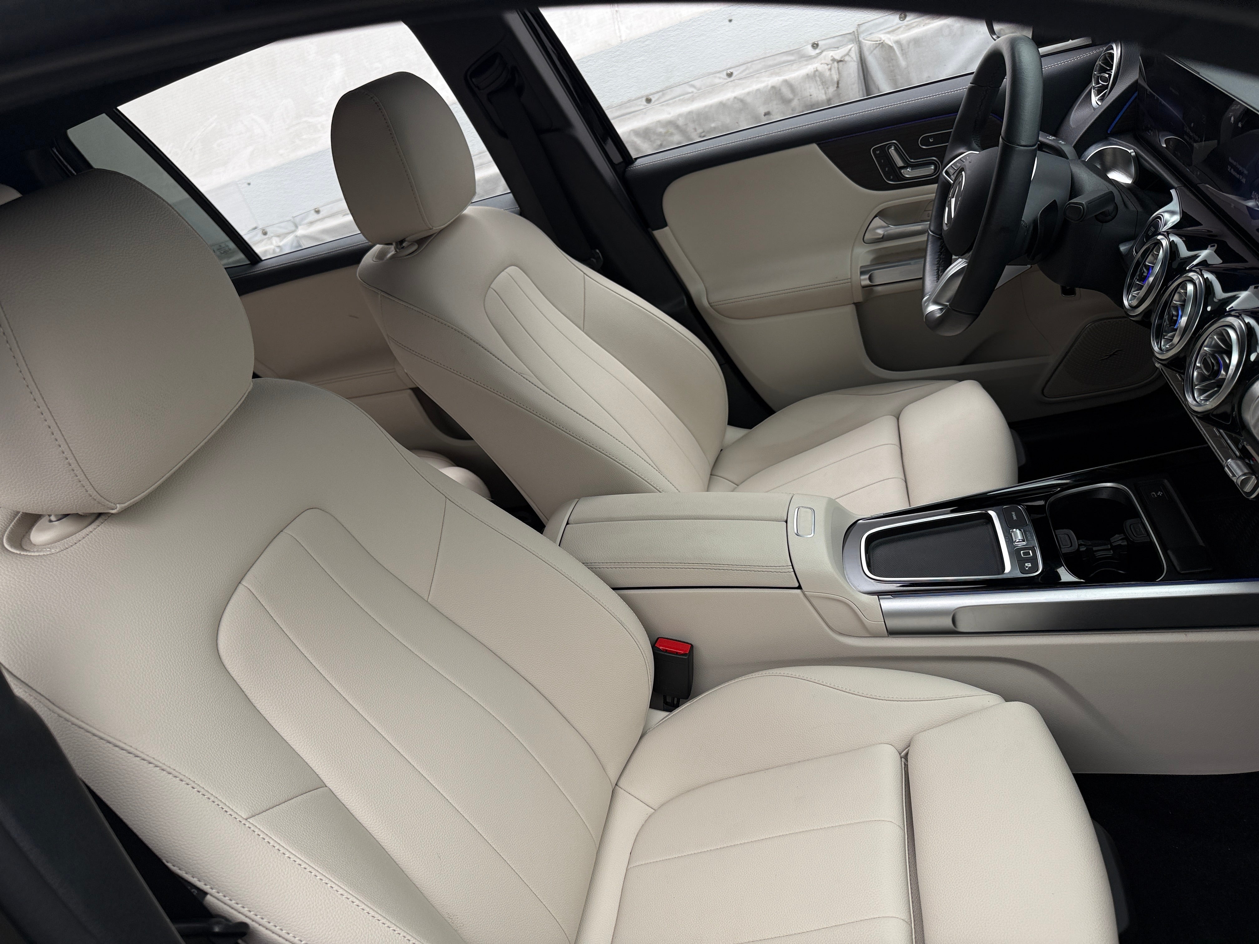 2025 Mercedes-Benz EQB Base