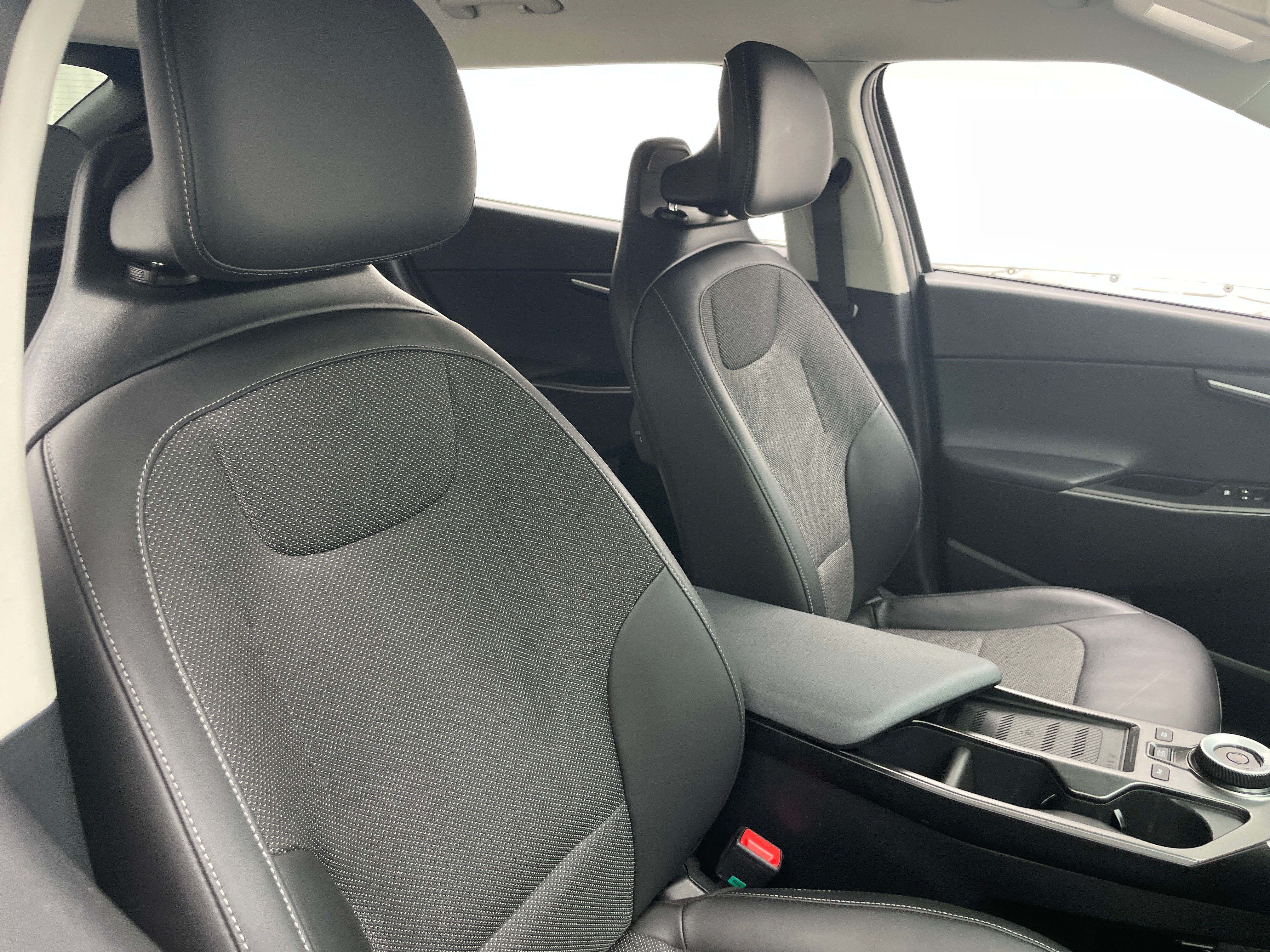 2024 Kia EV6 Light L/R