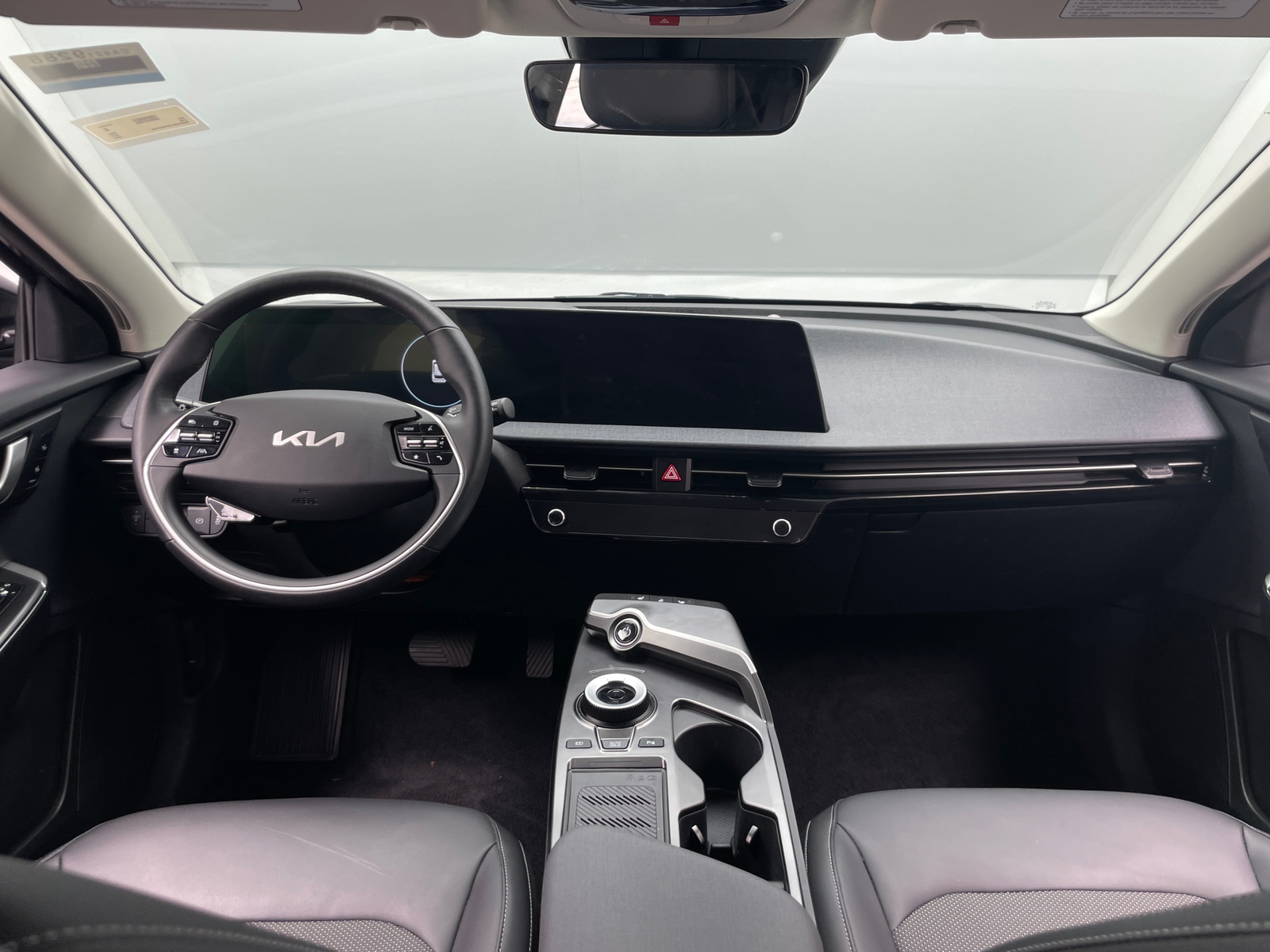 Thumbnail: 2024 Kia EV6 - 2