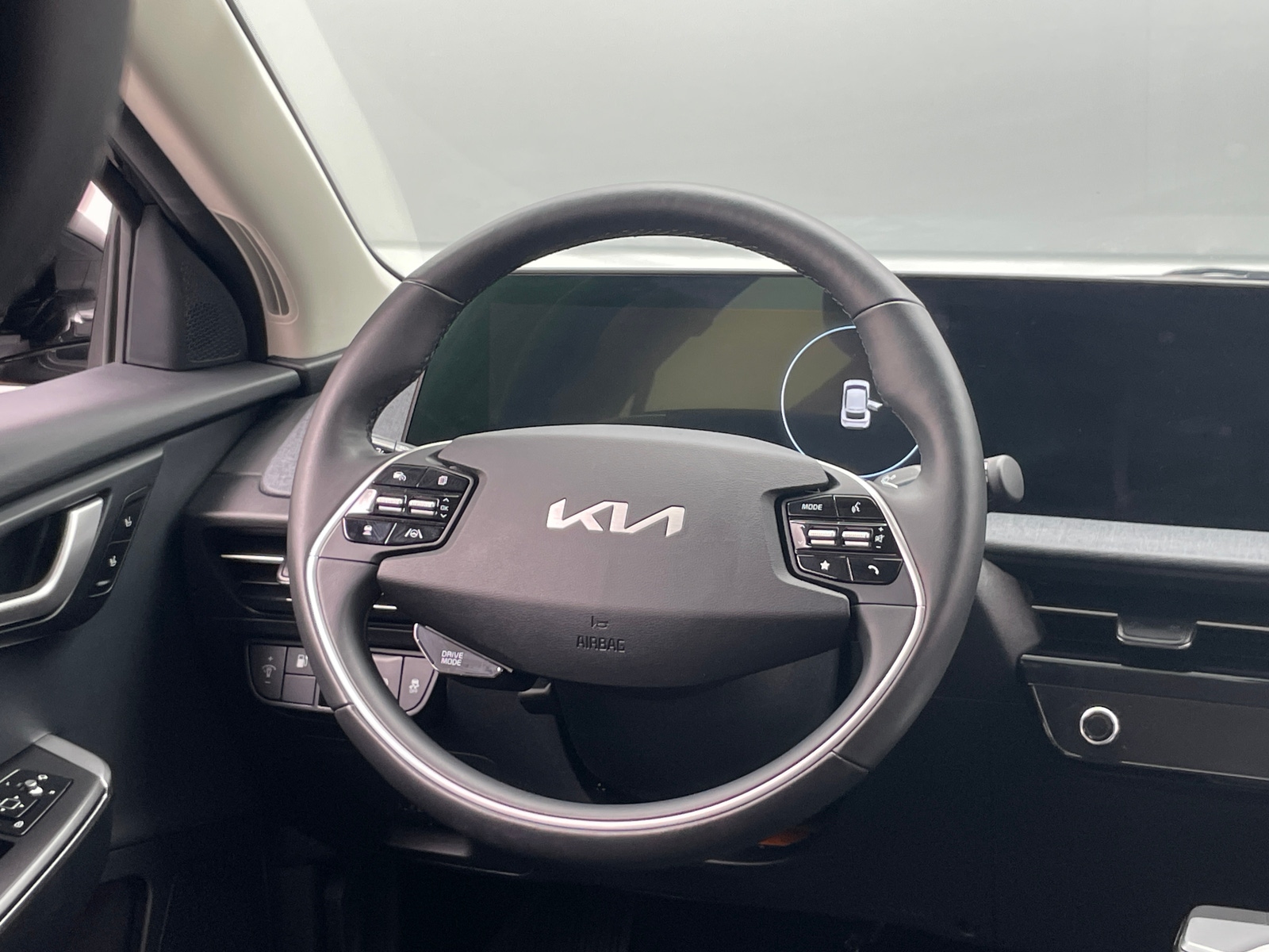 Thumbnail: 2024 Kia EV6 - 4