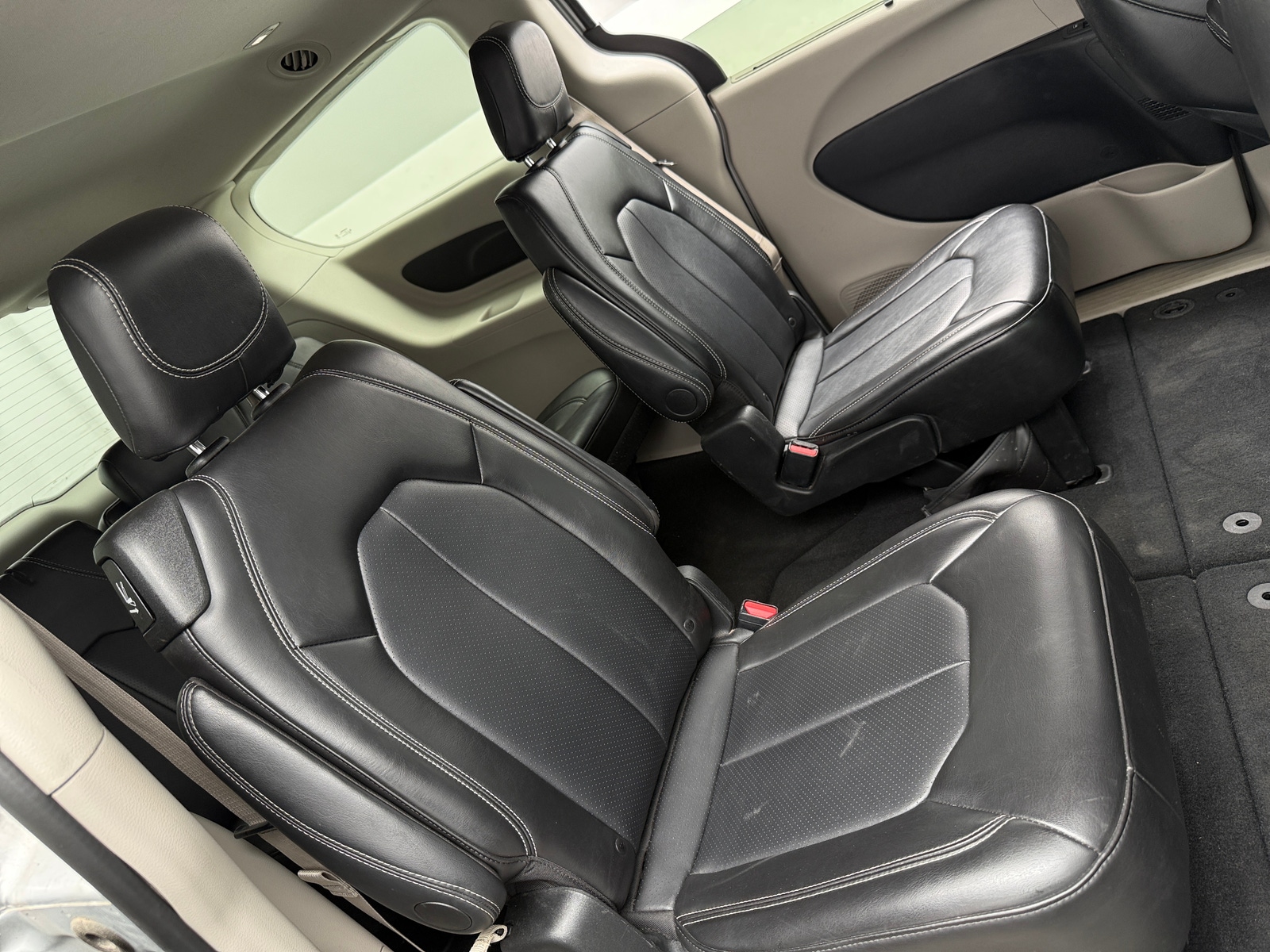 Thumbnail: 2024 Chrysler Pacifica - 5
