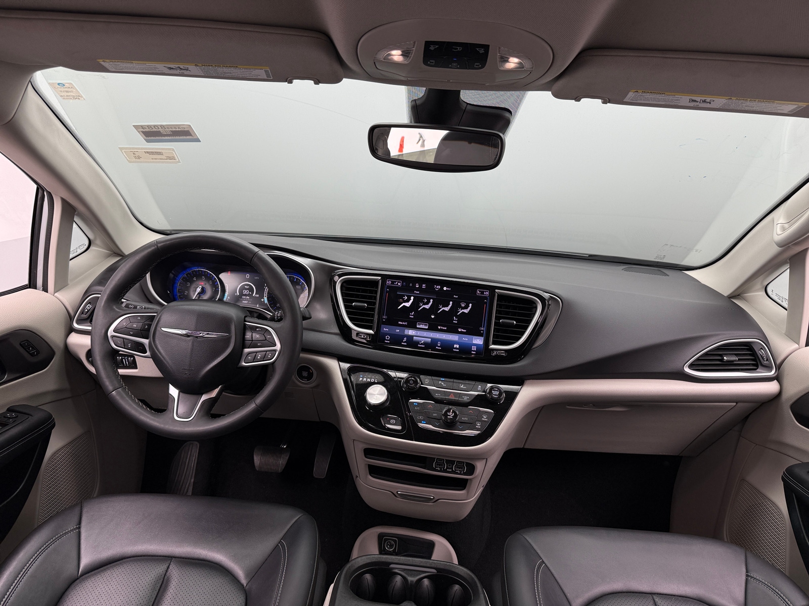 Thumbnail: 2024 Chrysler Pacifica - 2