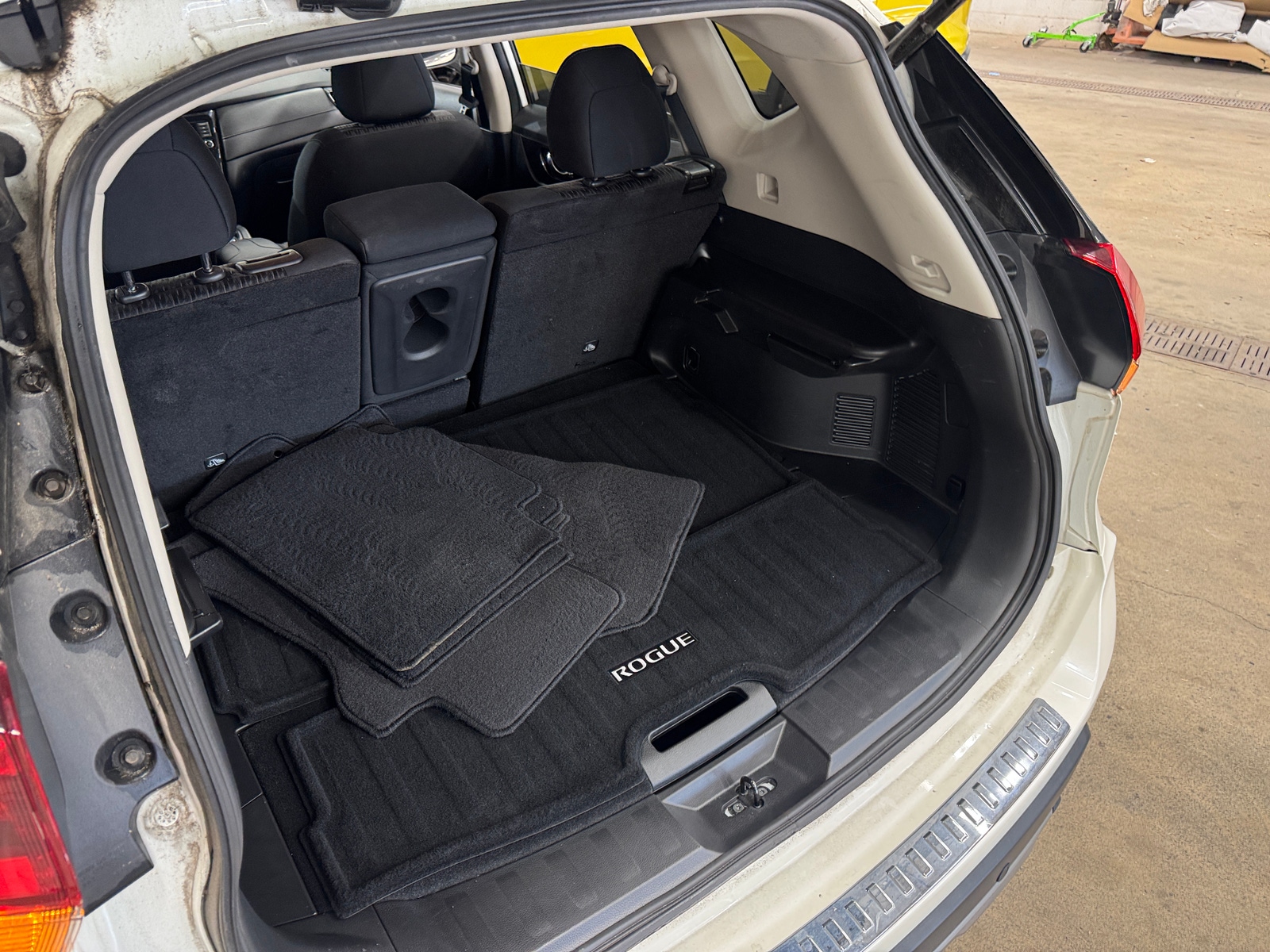 Thumbnail: 2019 Nissan Rogue - 7