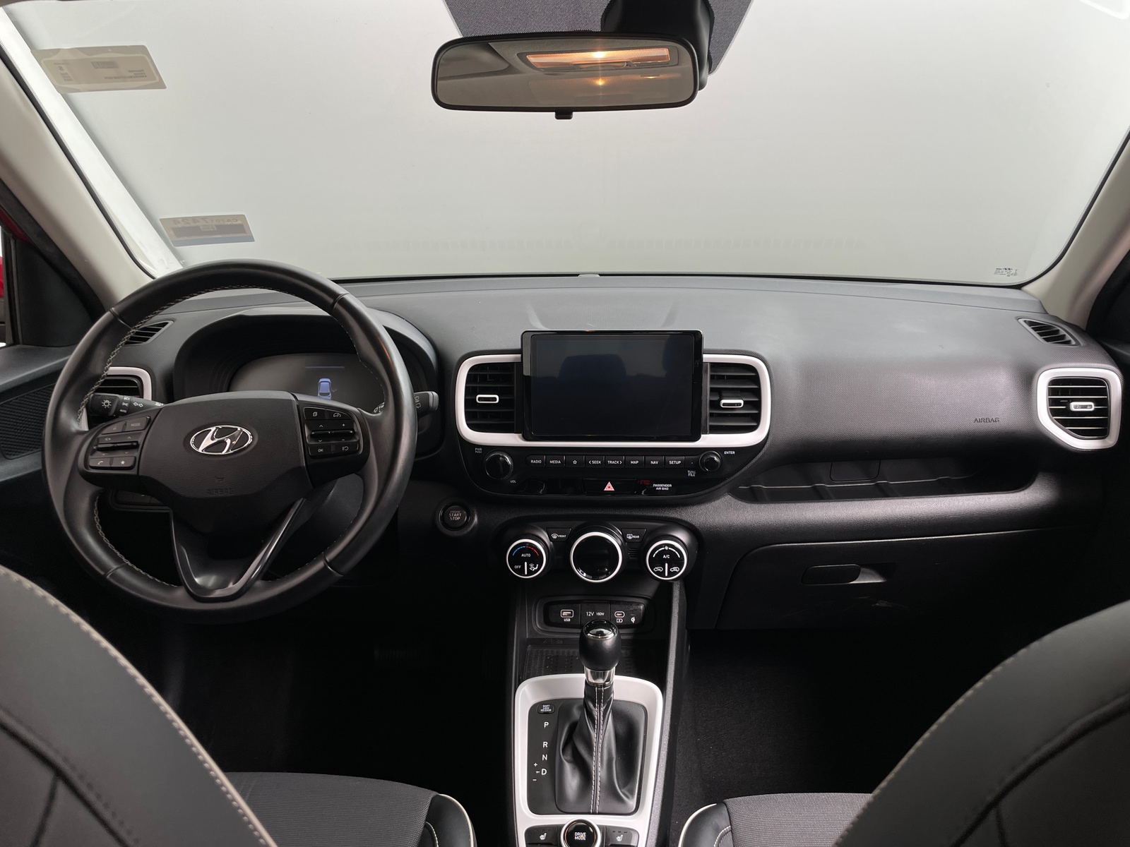 Thumbnail: 2023 Hyundai Venue - 2