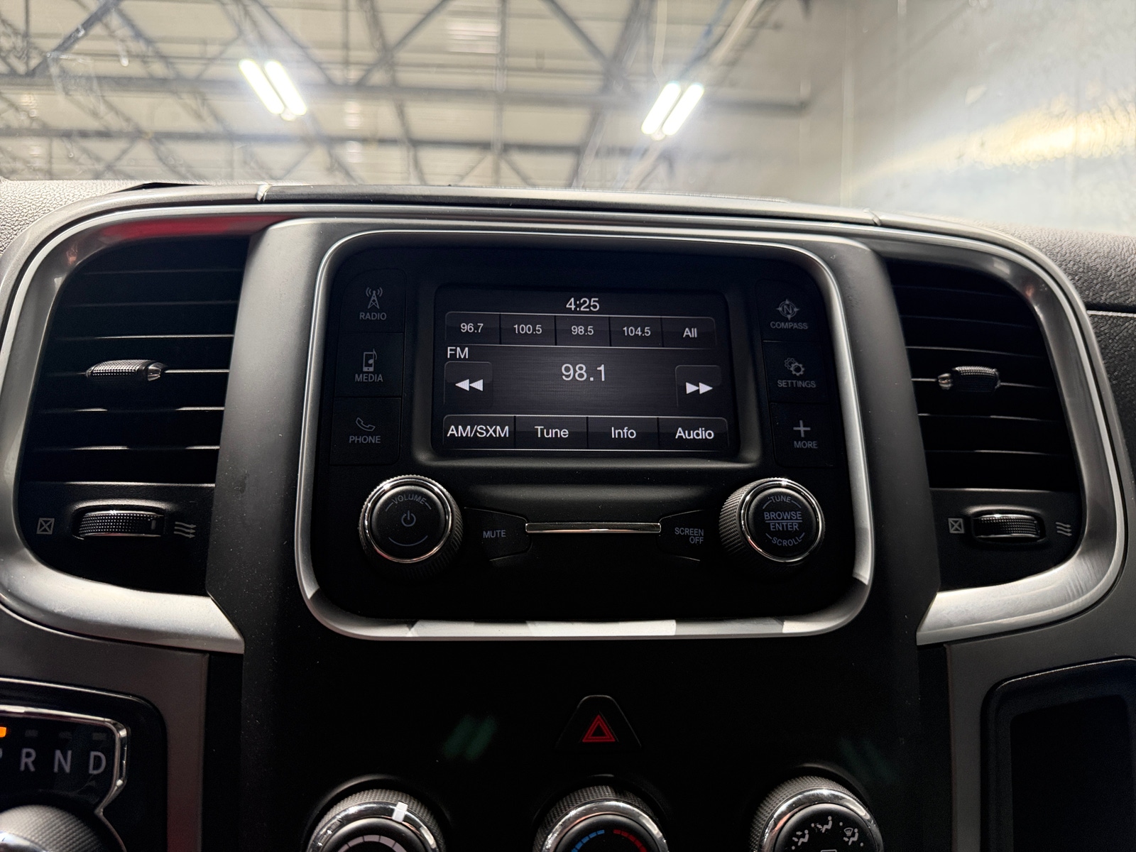 Thumbnail: 2024 RAM 1500 Classic - 4