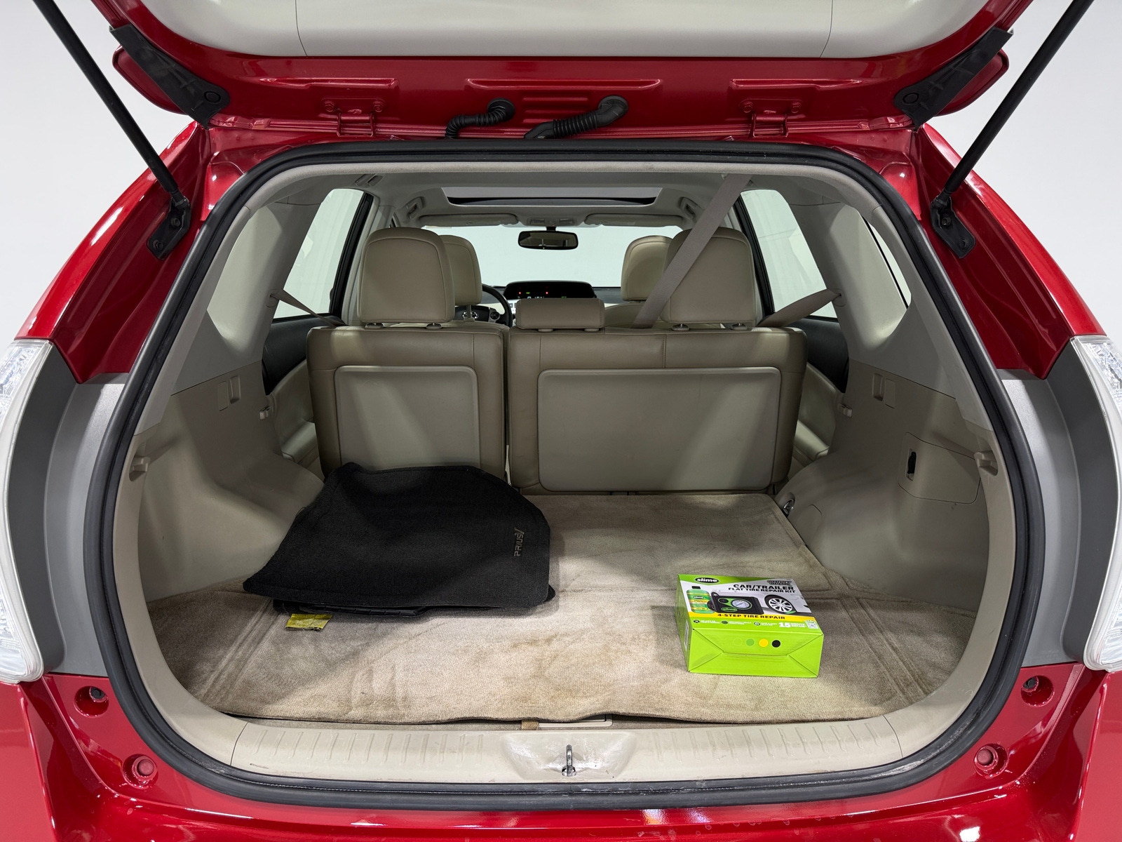 Thumbnail: 2012 Toyota Prius v - 6