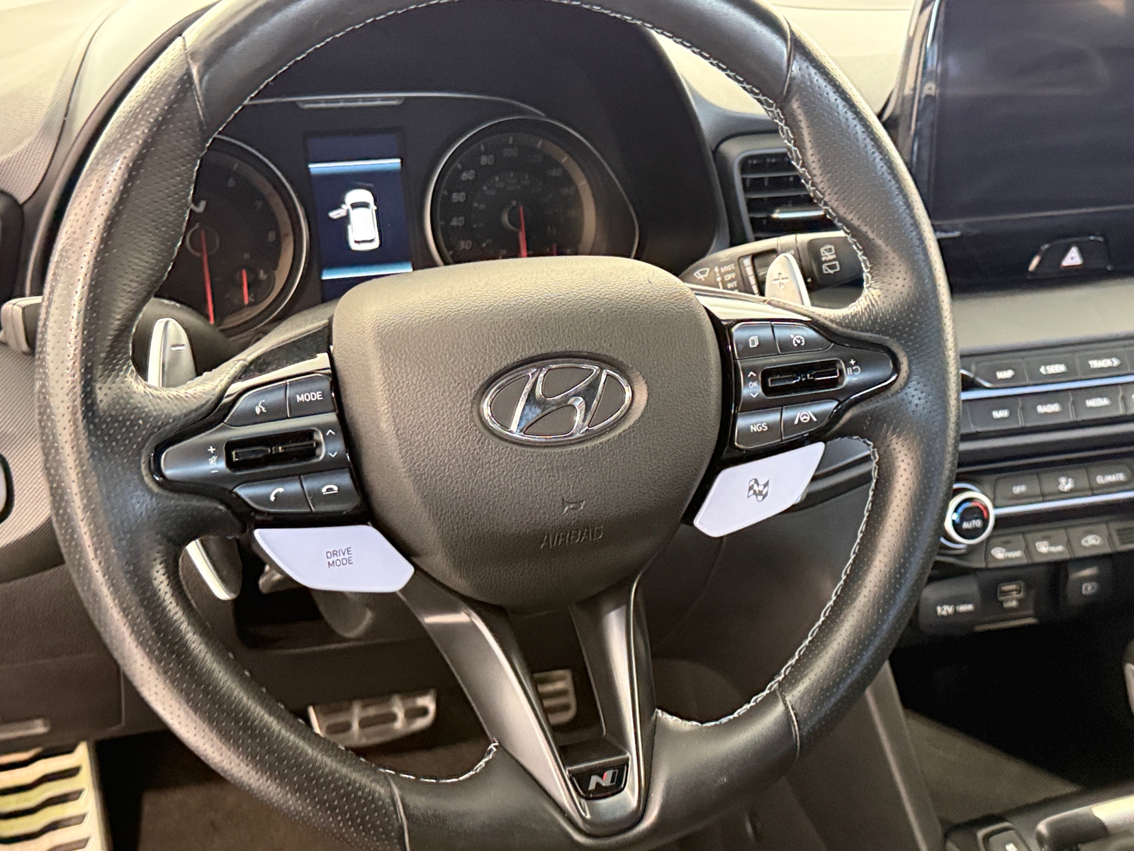 Thumbnail: 2022 Hyundai Veloster - 4