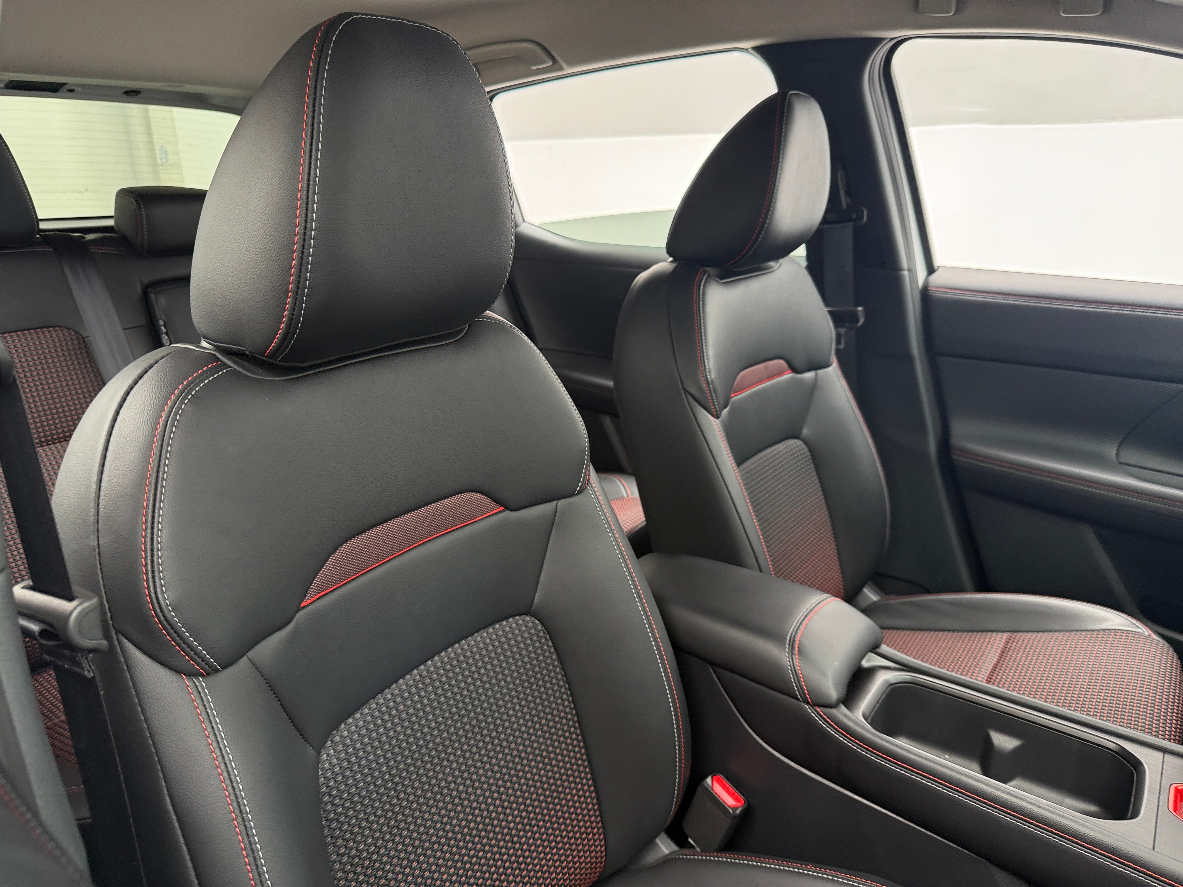 2025 Nissan Kicks