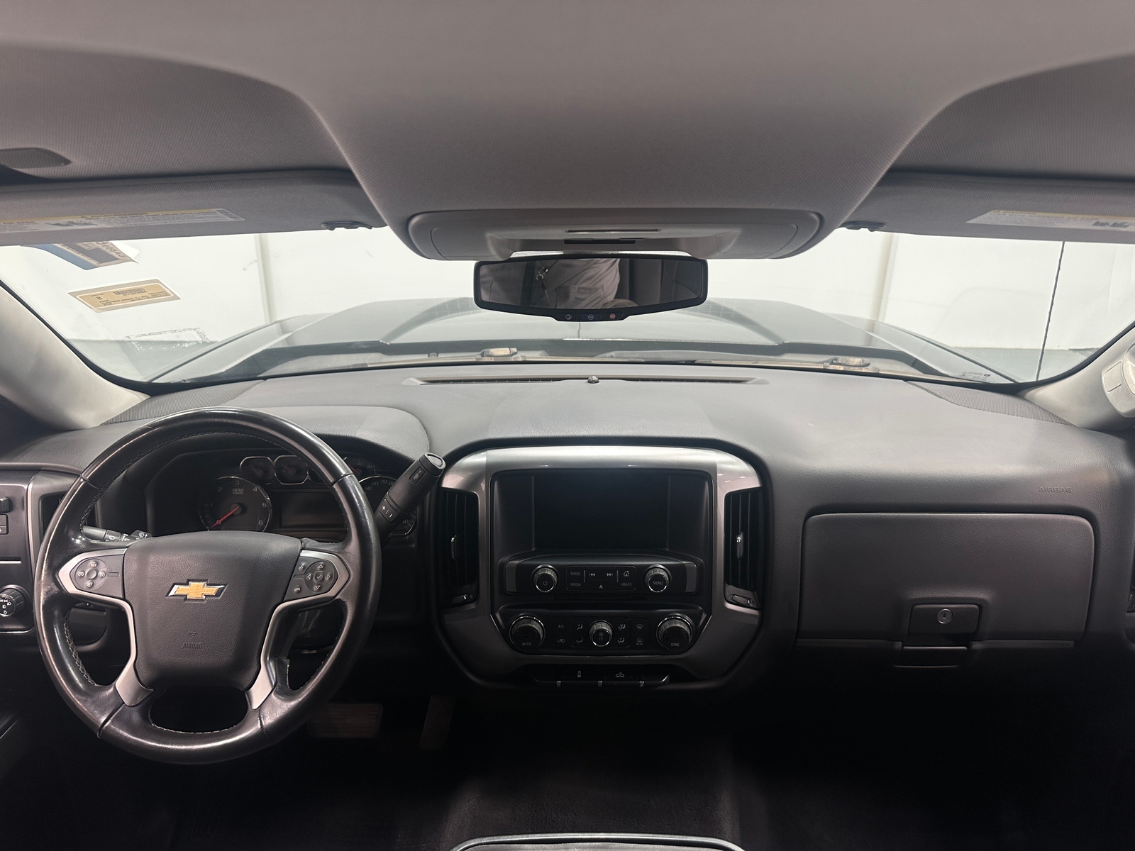 Thumbnail: 2019 Chevrolet Silverado 1500 - 3