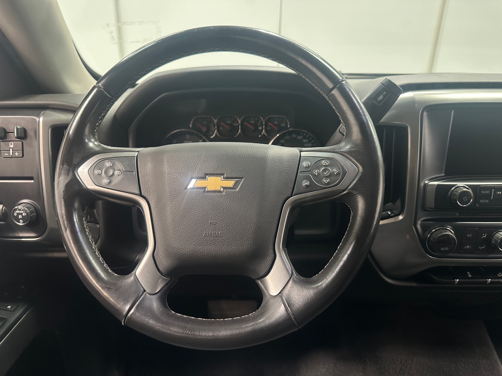 Thumbnail: 2019 Chevrolet Silverado 1500 - 5