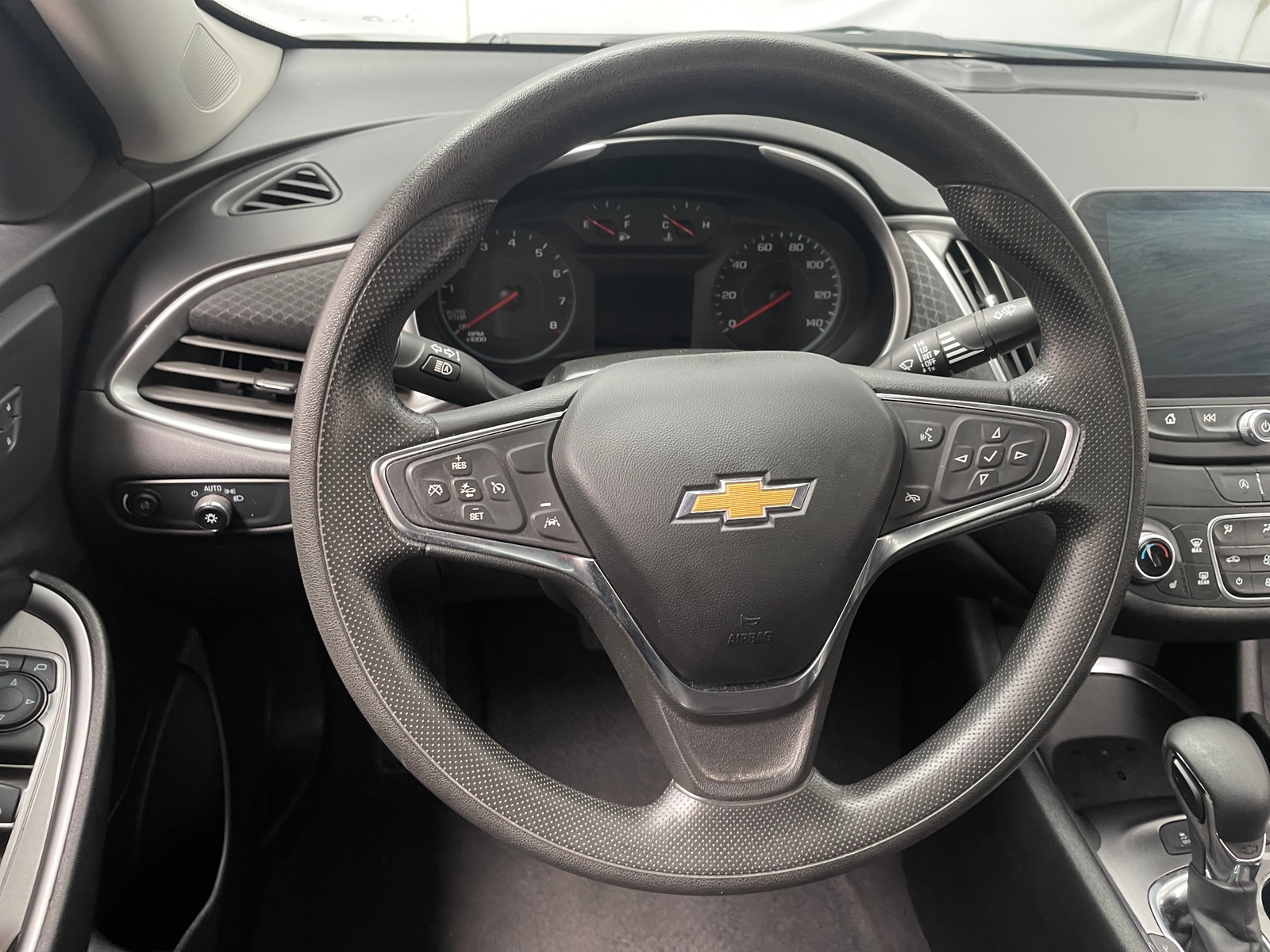 Thumbnail: 2024 Chevrolet Malibu - 5