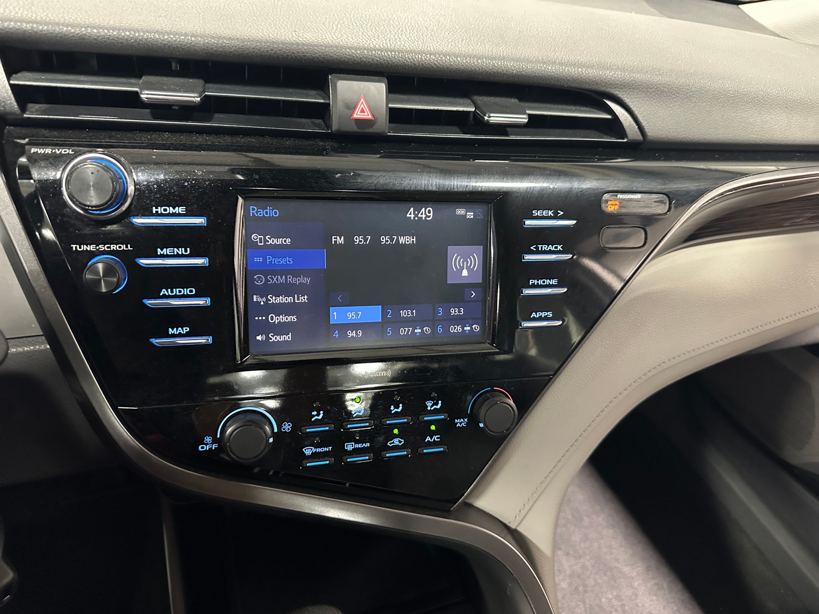 Thumbnail: 2020 Toyota Camry - 4