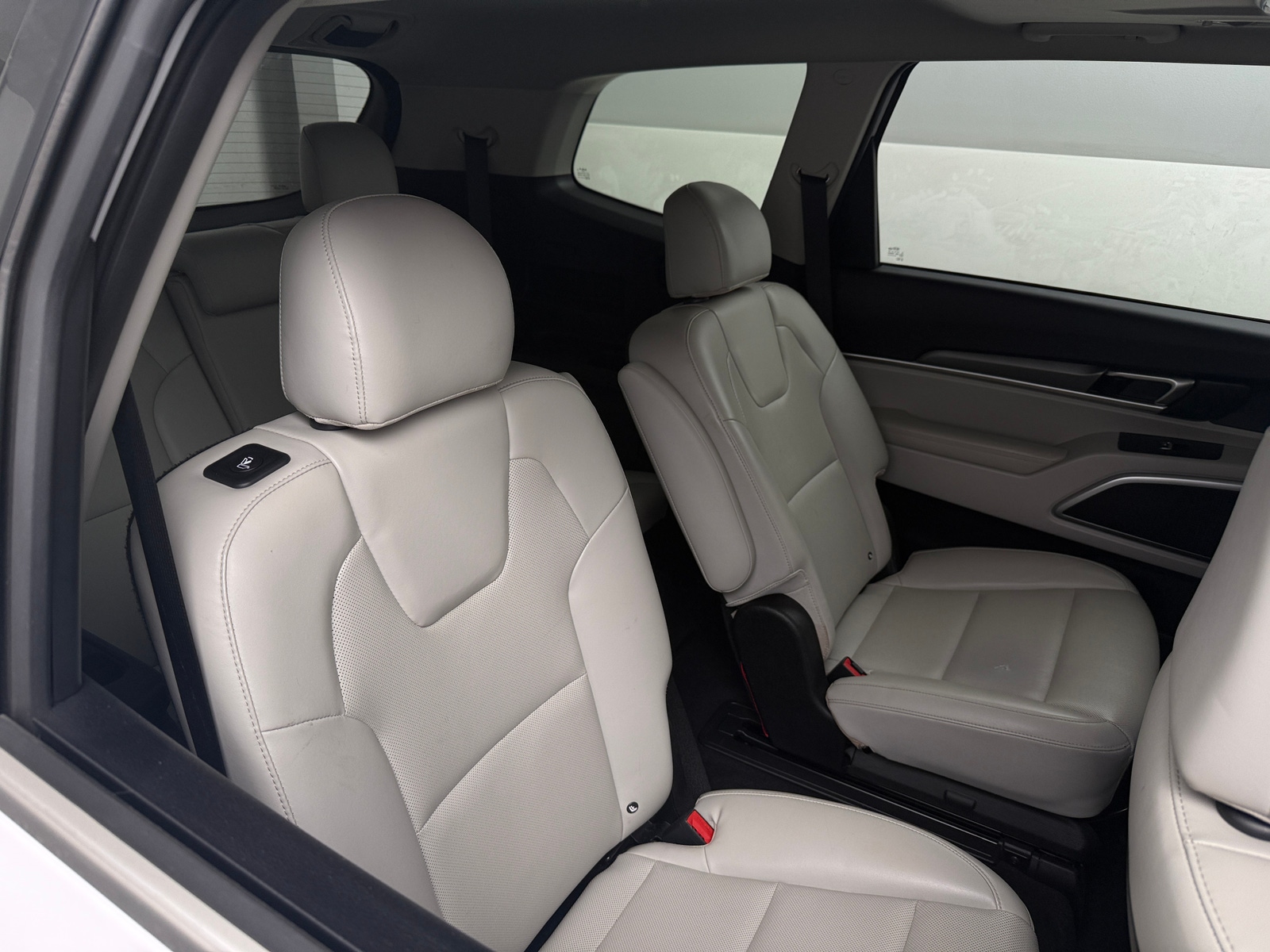 Thumbnail: 2022 Kia Telluride - 5