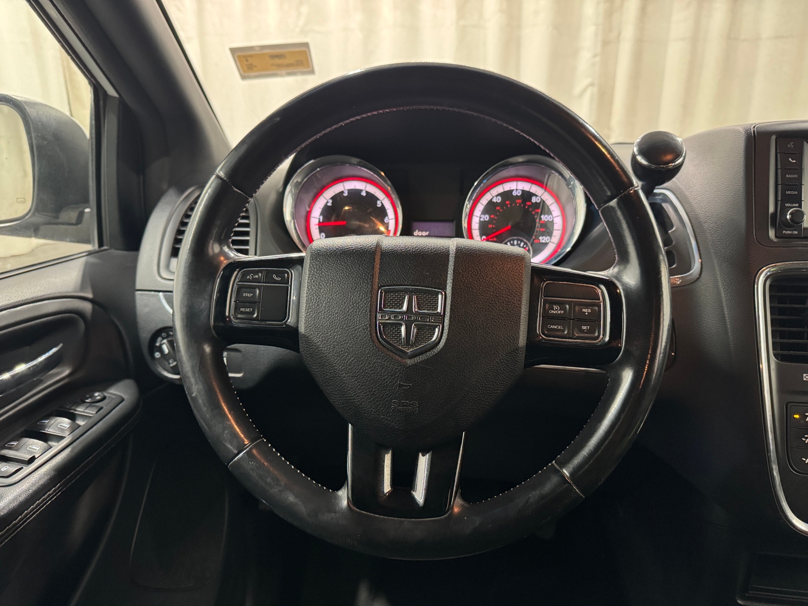 Thumbnail: 2019 Dodge Grand Caravan - 5