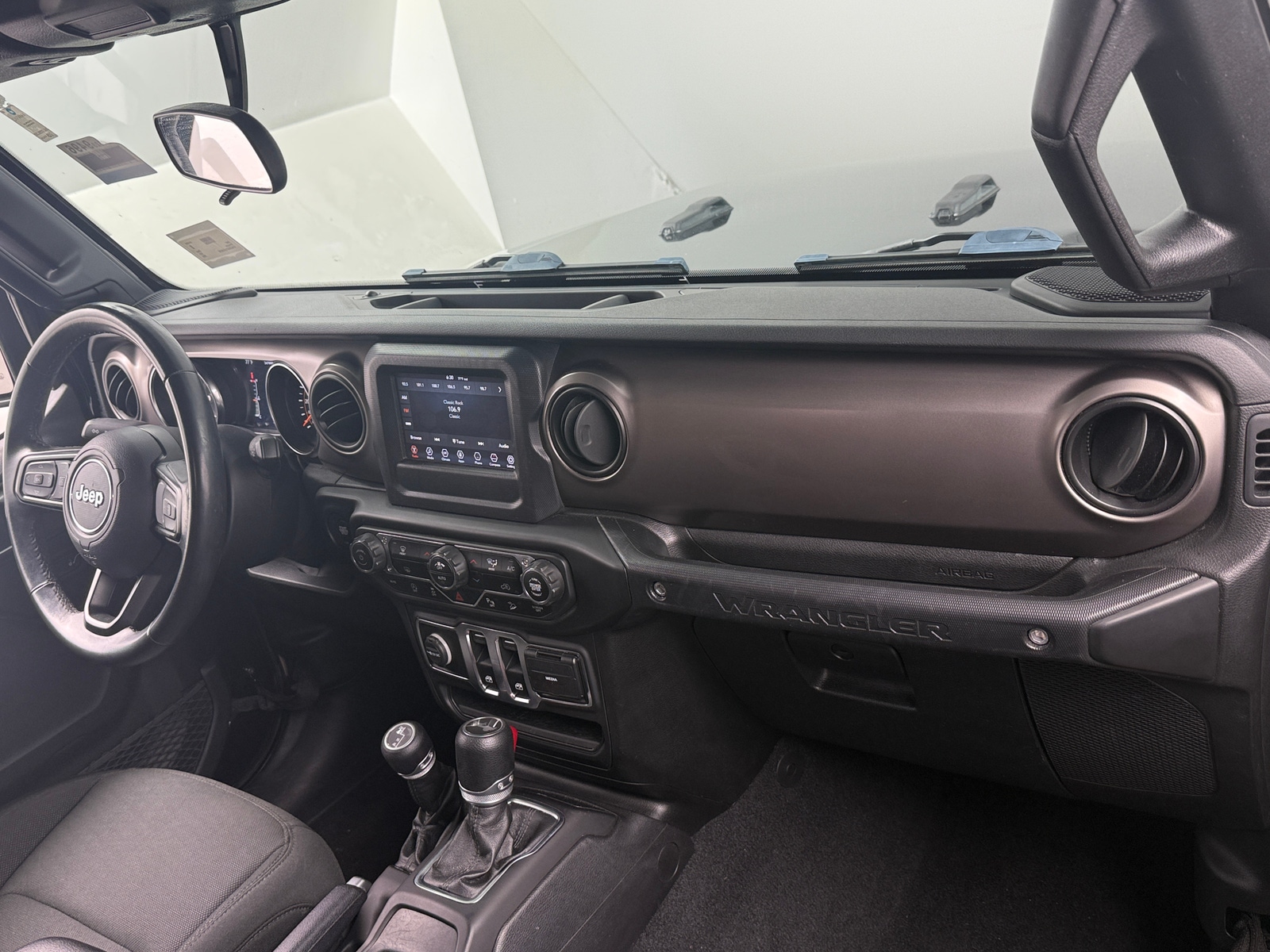 Thumbnail: 2020 Jeep Wrangler - 3