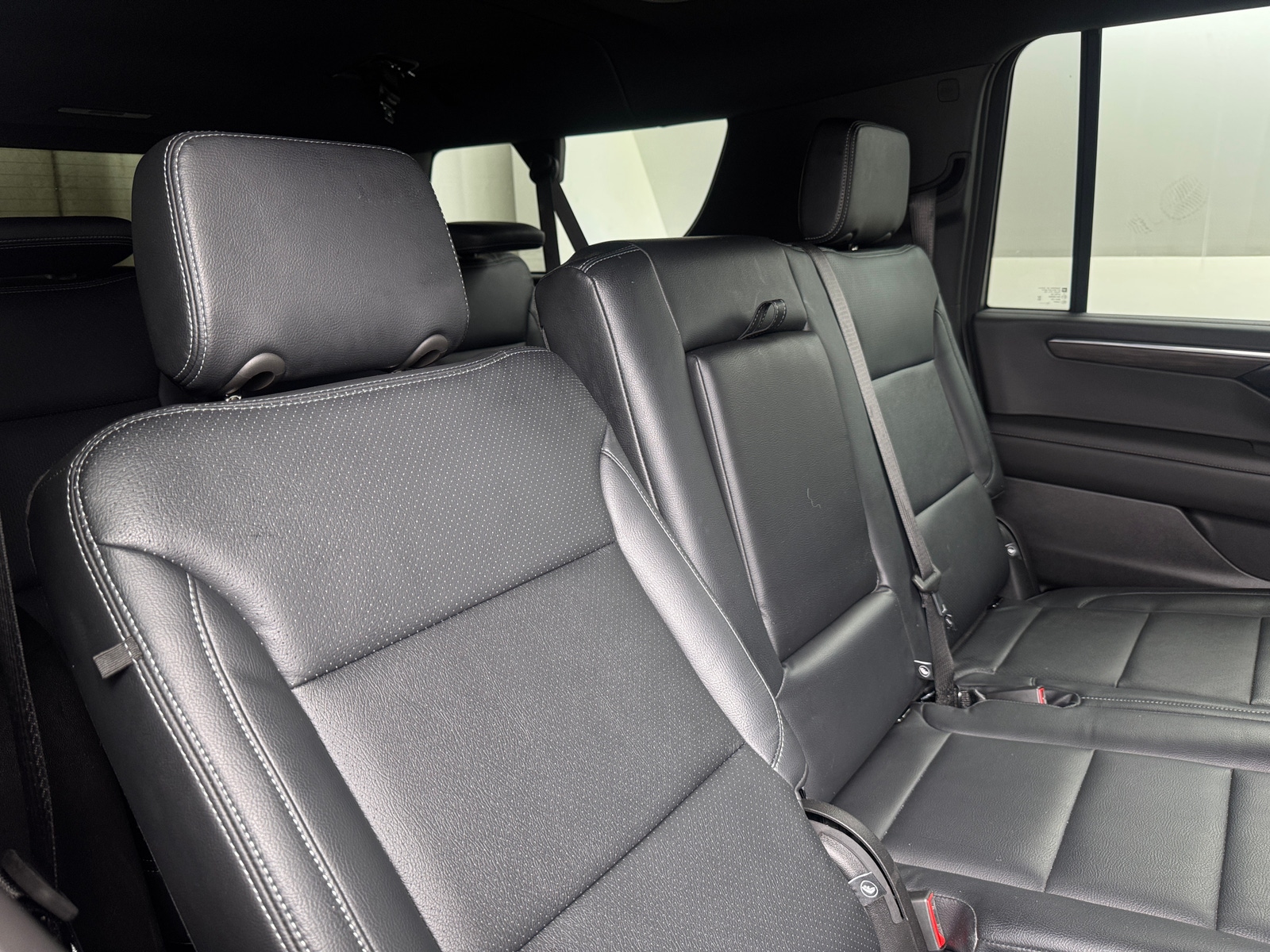 Thumbnail: 2026 Chevrolet Suburban - 6