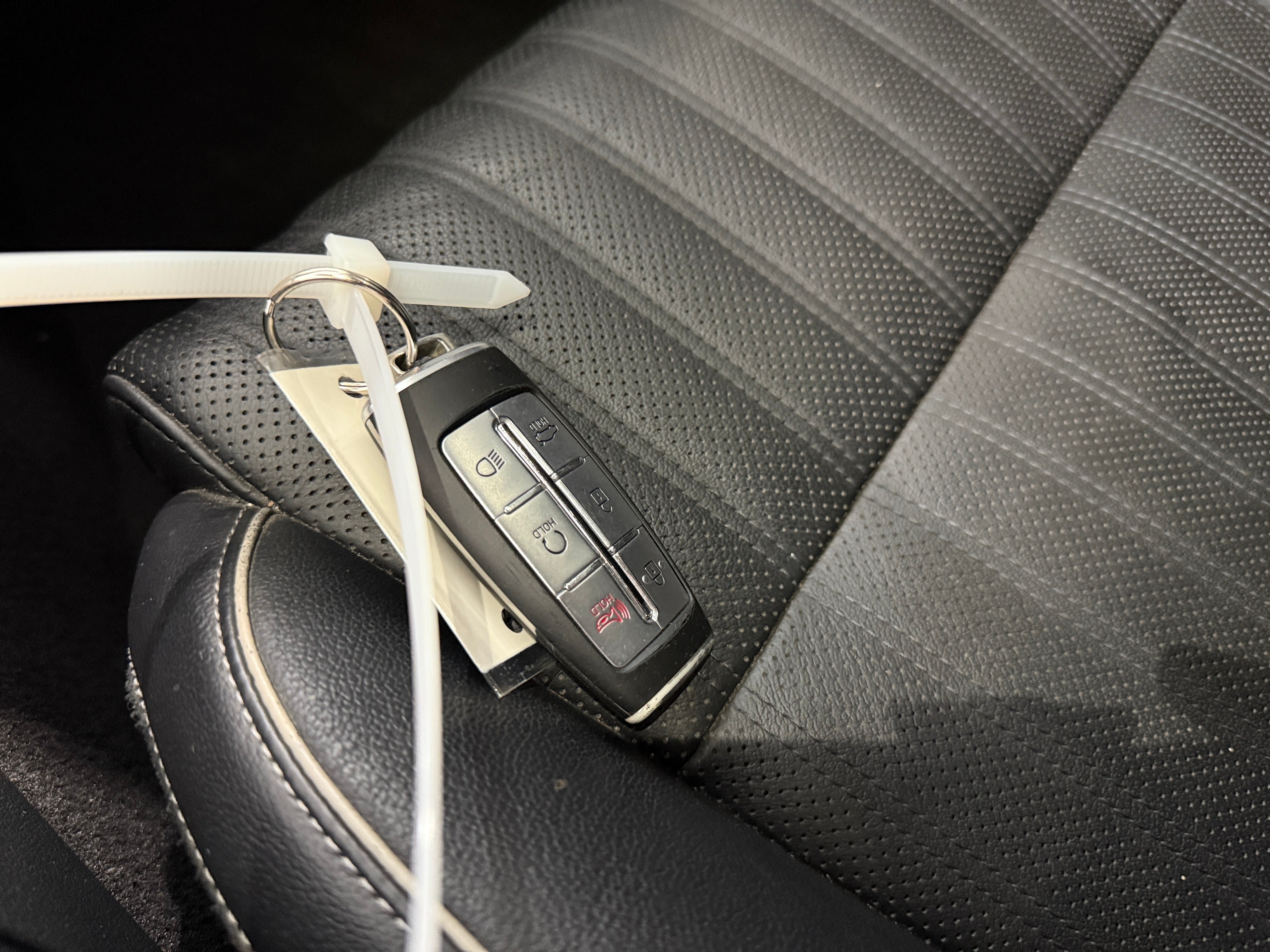 2022 GENESIS G70 Standard - Photo 14