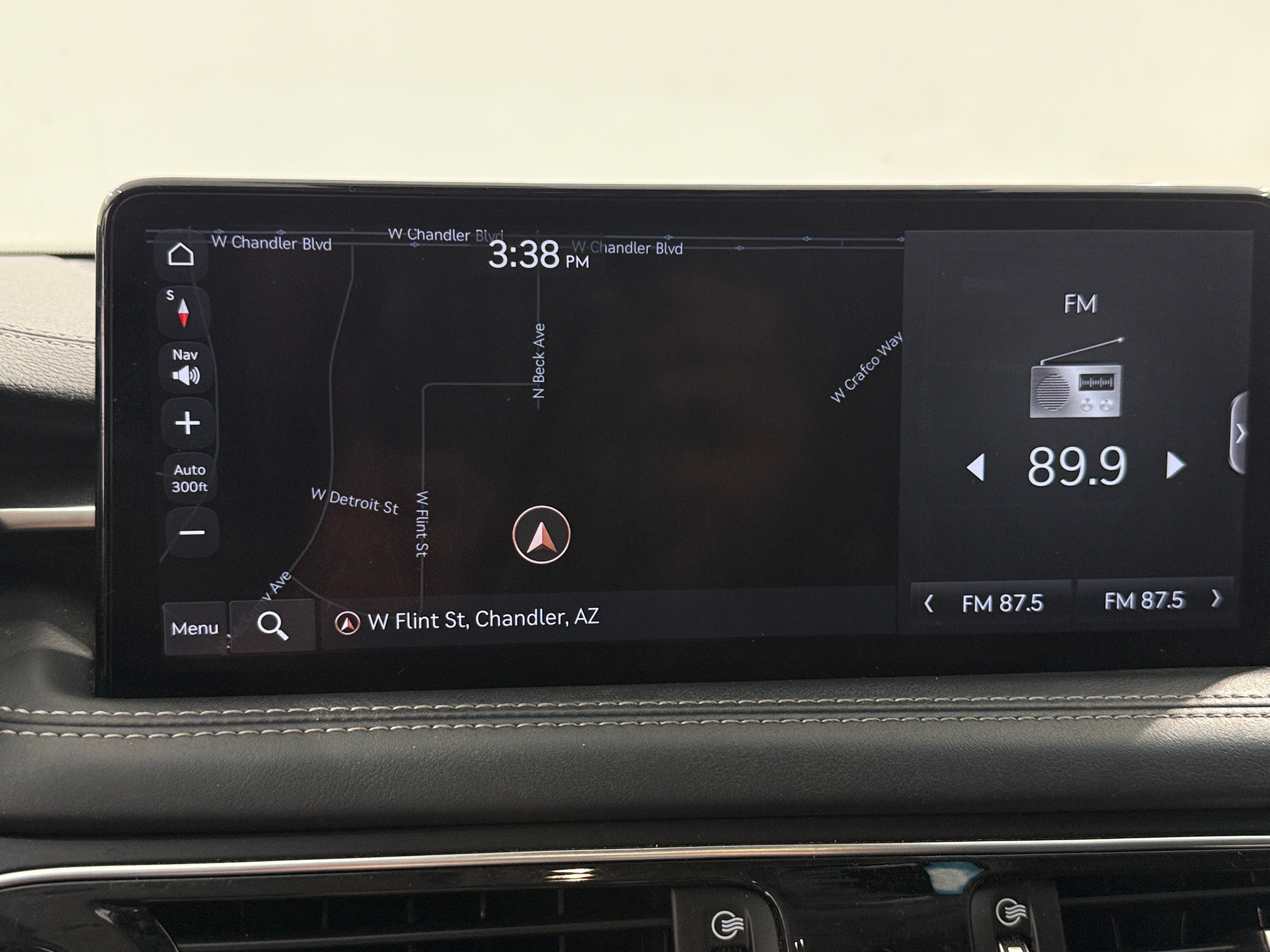 2022 GENESIS G70 Standard - Photo 18