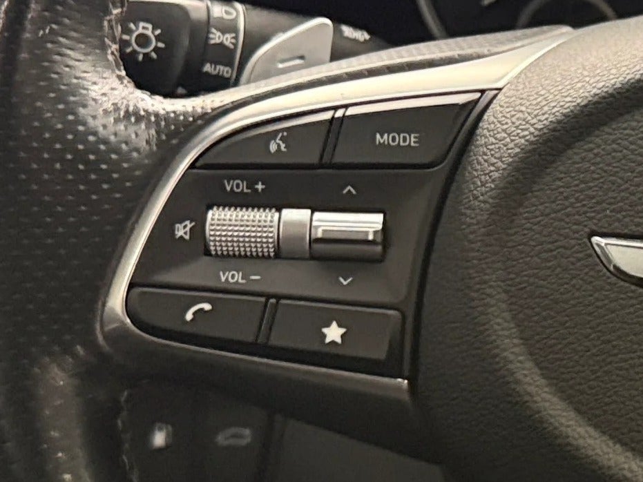 2022 GENESIS G70 Standard - Photo 21
